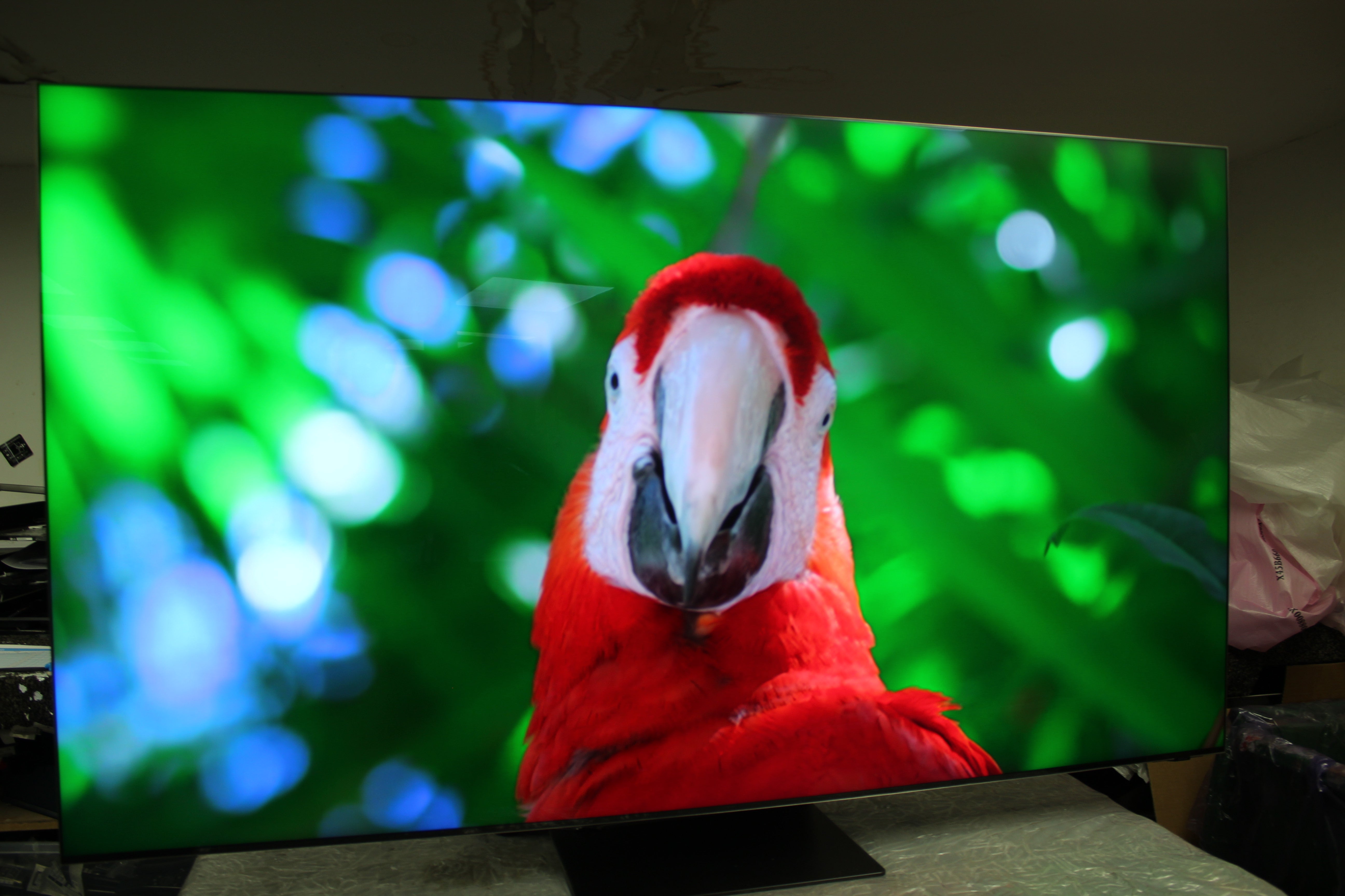 65" Samsung QE65QN900CTXXU Flagship 8K HDR Neo QLED TV