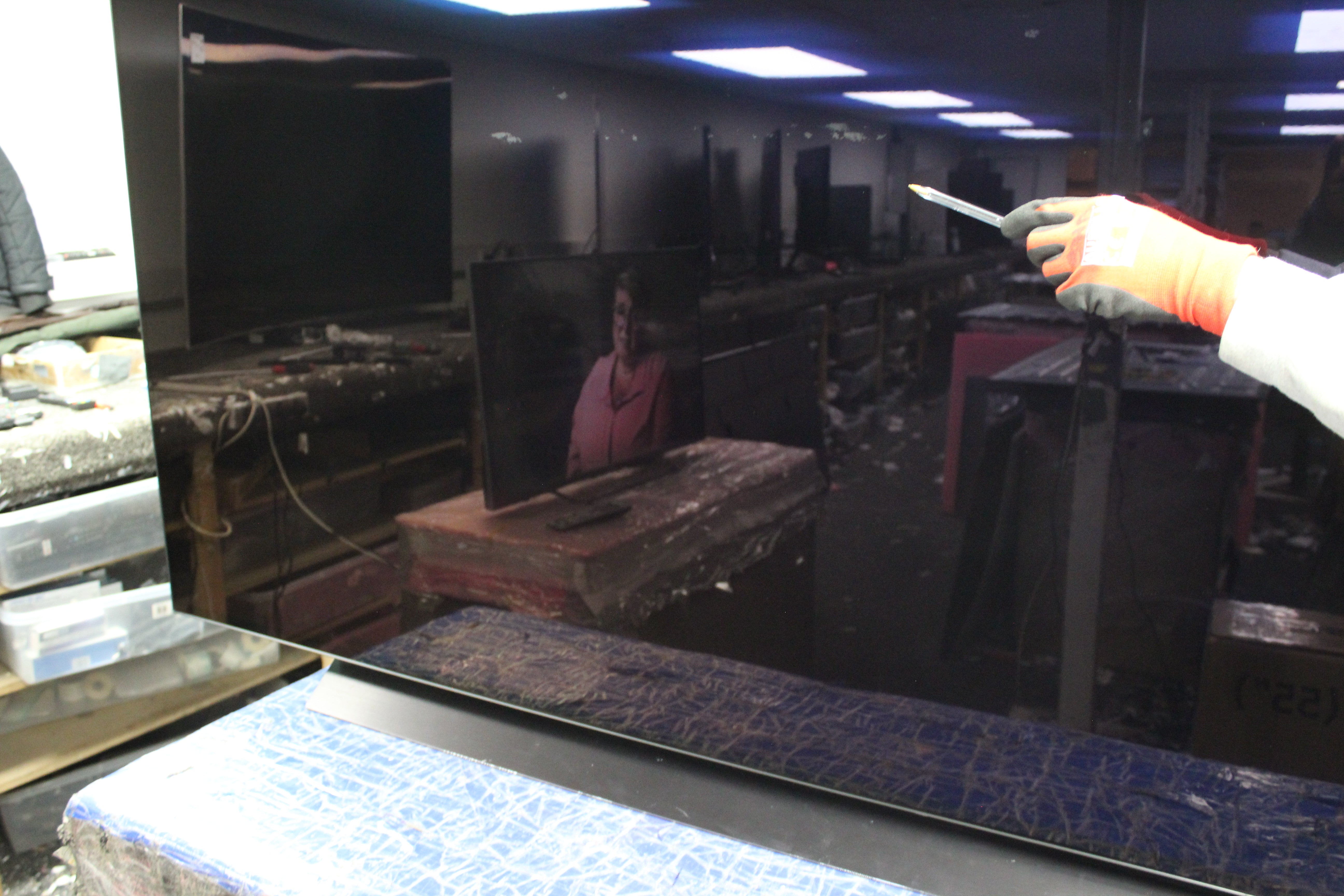 77" LG OLED77C14LB 4K HDR Smart OLED TV