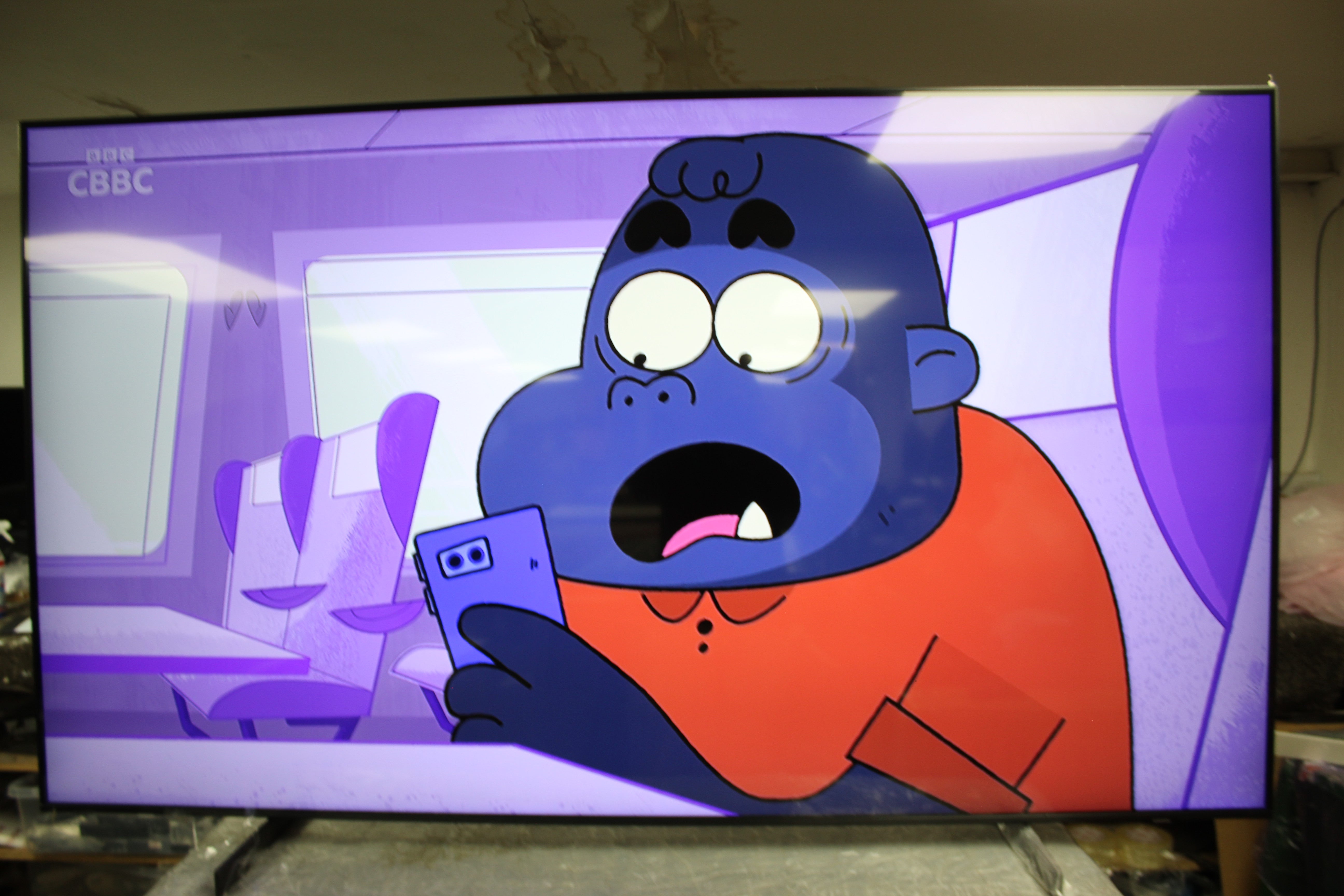 75" Samsung QE75Q60AAUXXU Quantum 4K HDR Smart QLED TV