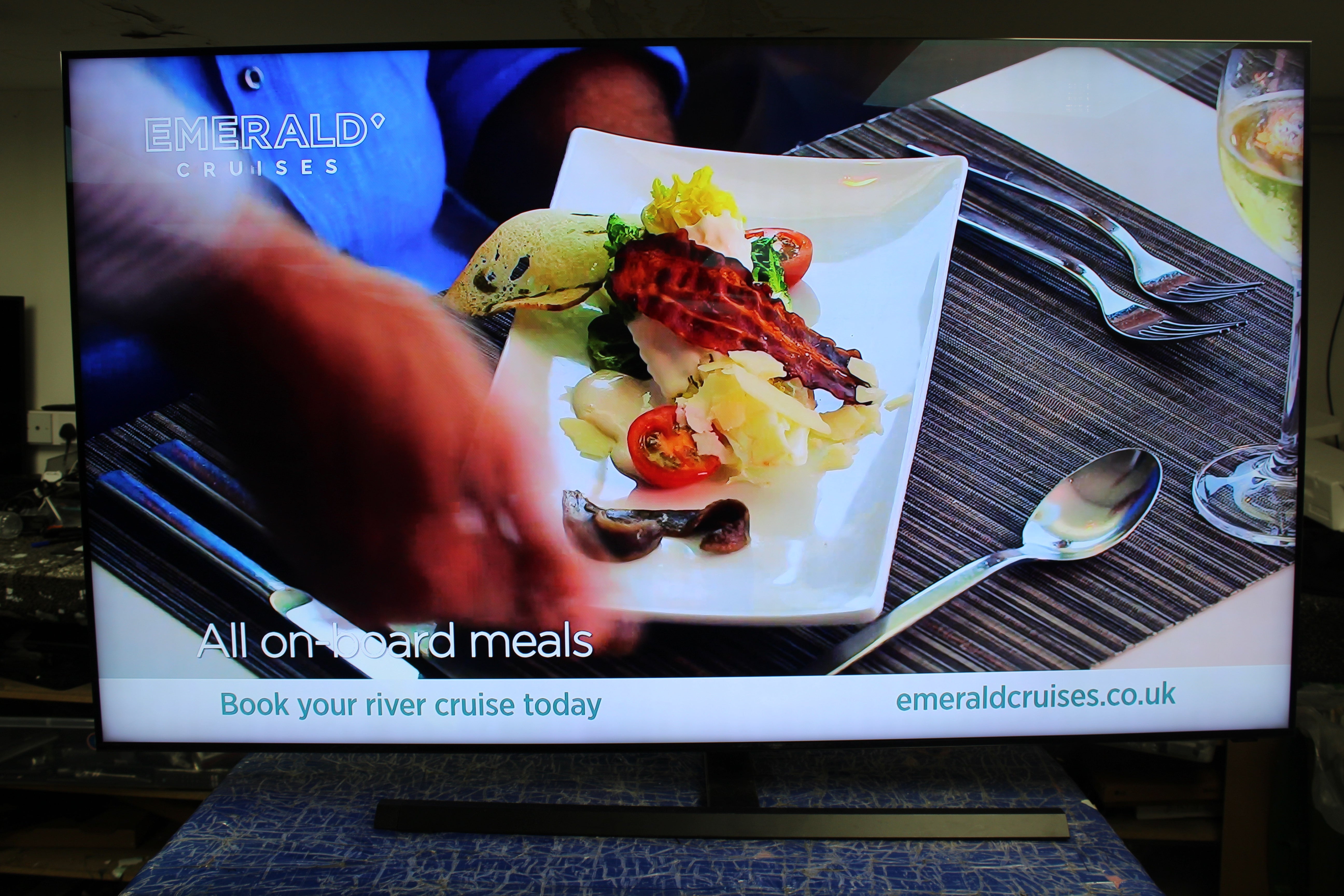 75" Samsung QE75Q800TATXXU Premium 8K HDR QLED TV - Electronic World TV