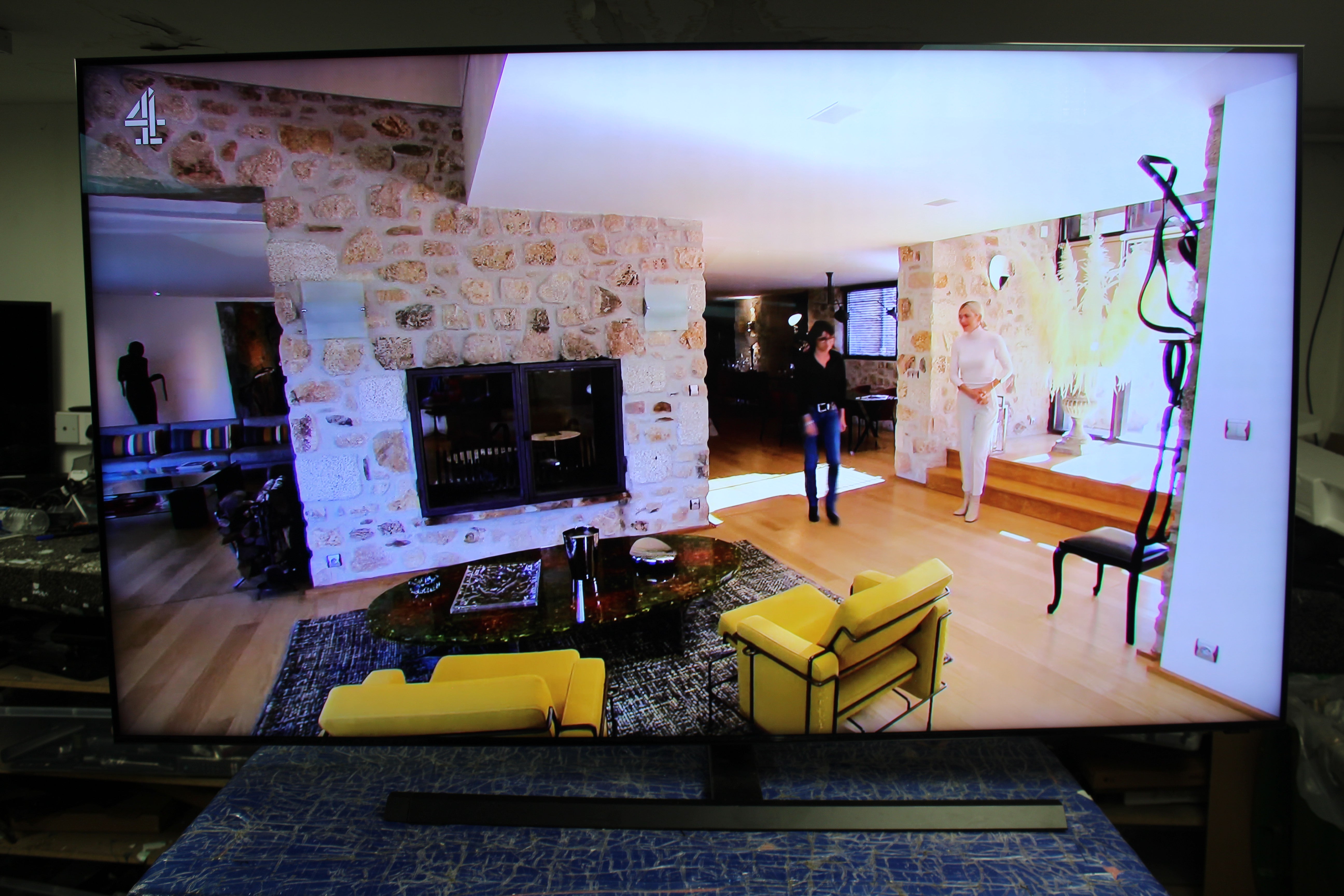 75" Samsung QE75Q800TATXXU Premium 8K HDR QLED TV - Electronic World TV