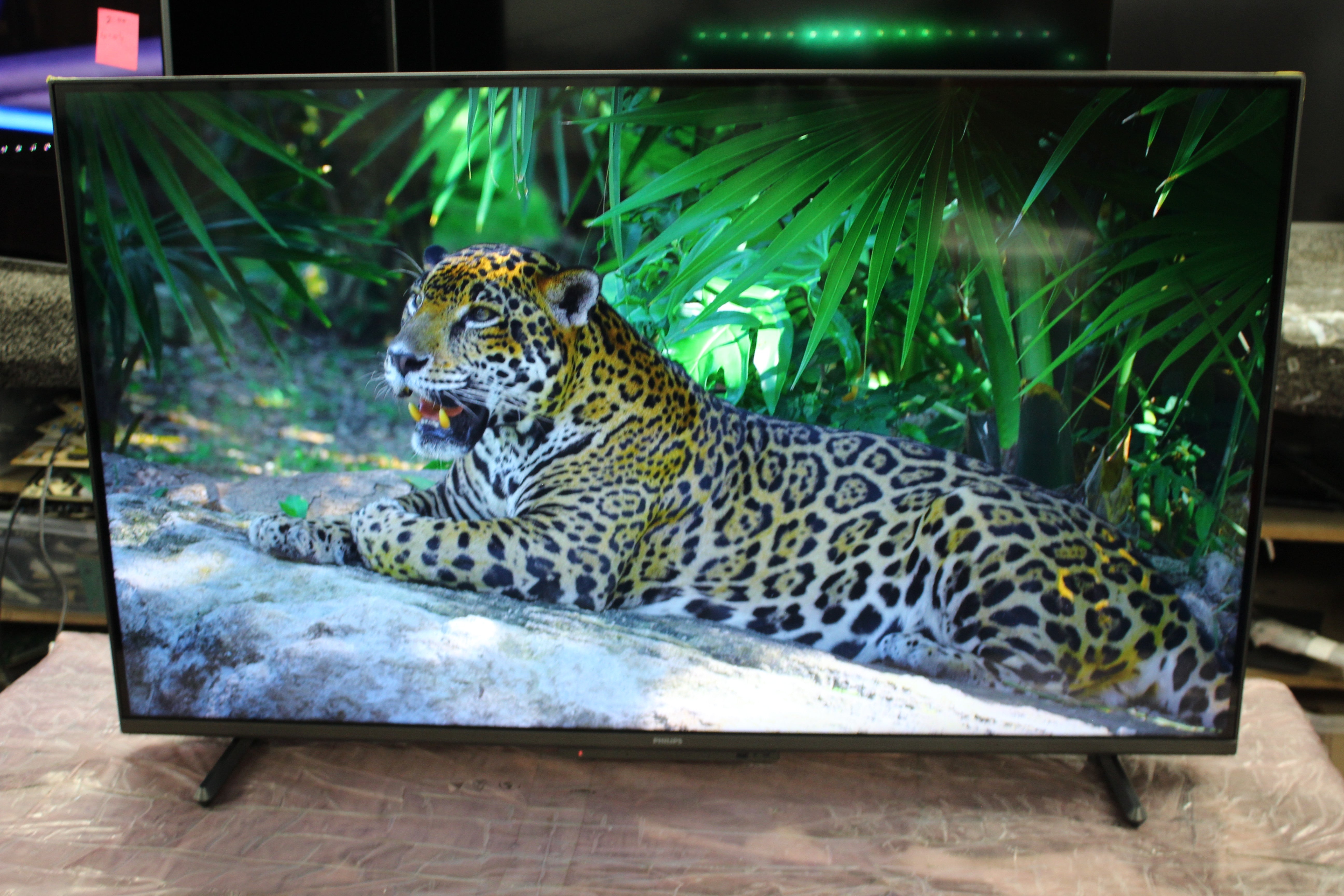 43" Philips 43PUS8109 Ambilight 4K HDR Android Smart LED TV - Electronic World TV