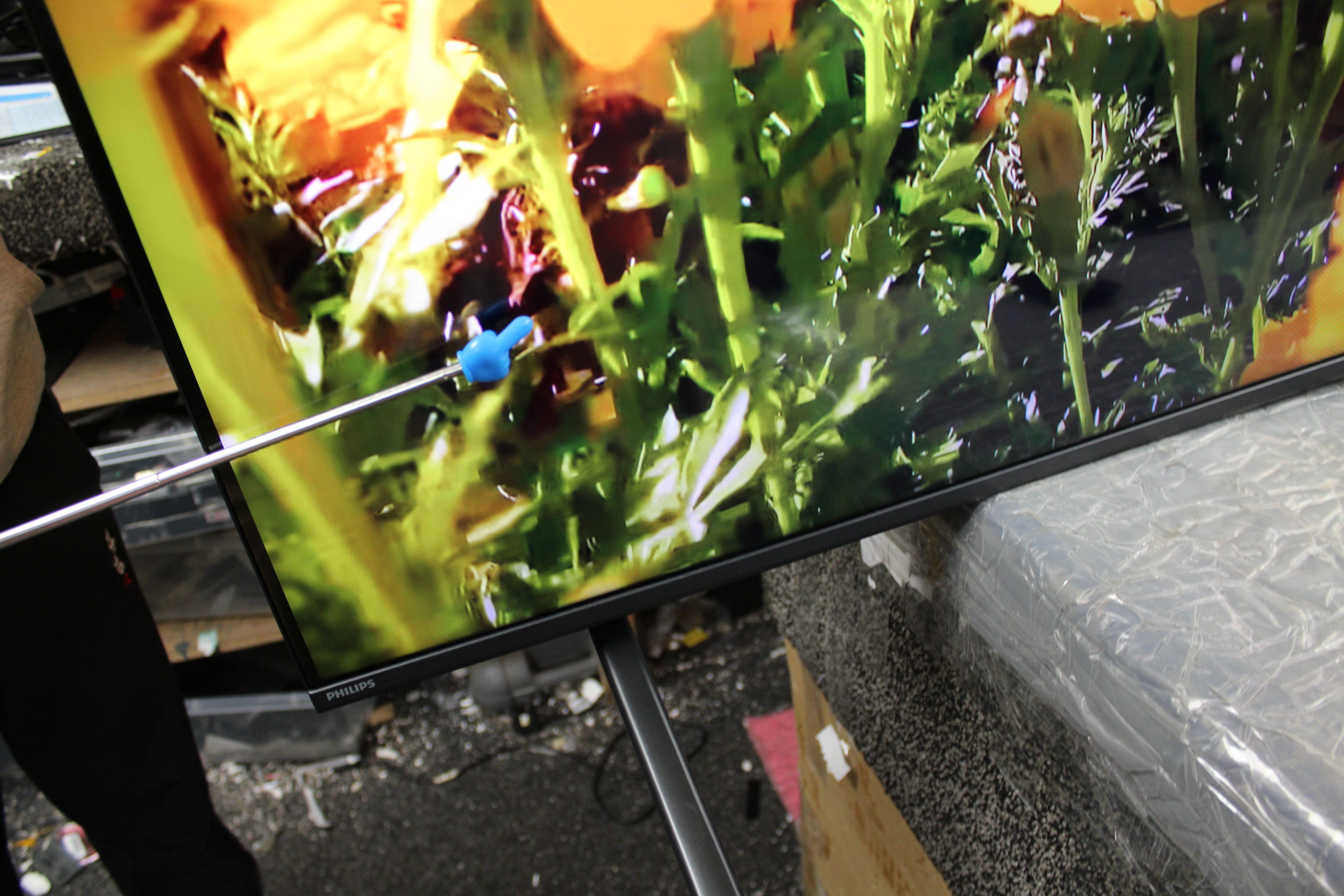 75" Philips 75MLED910/12 Ambilight 4K HDR Smart Mini LED TV