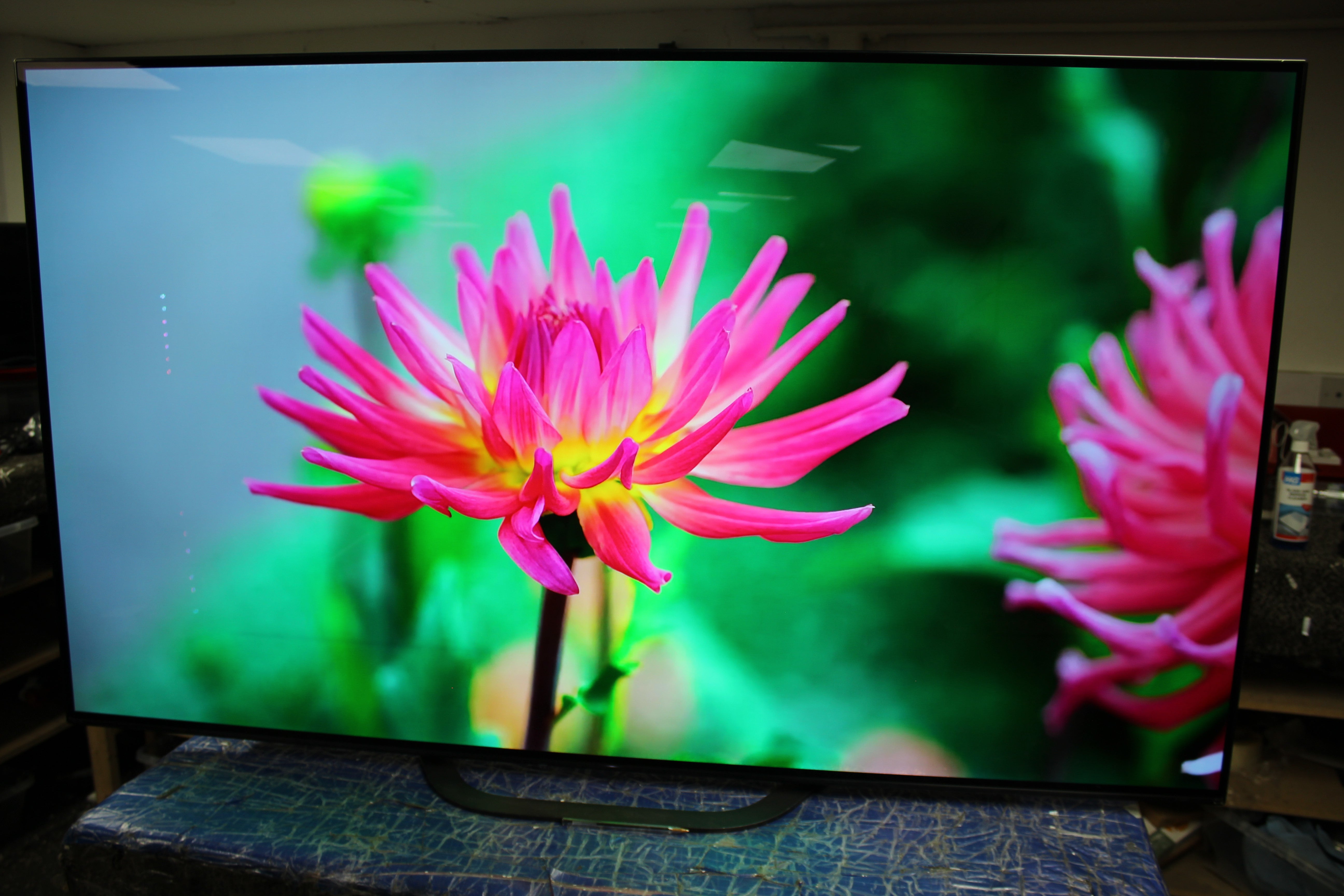 65" Sony KD65AG8BU 4K HDR Android Smart OLED TV