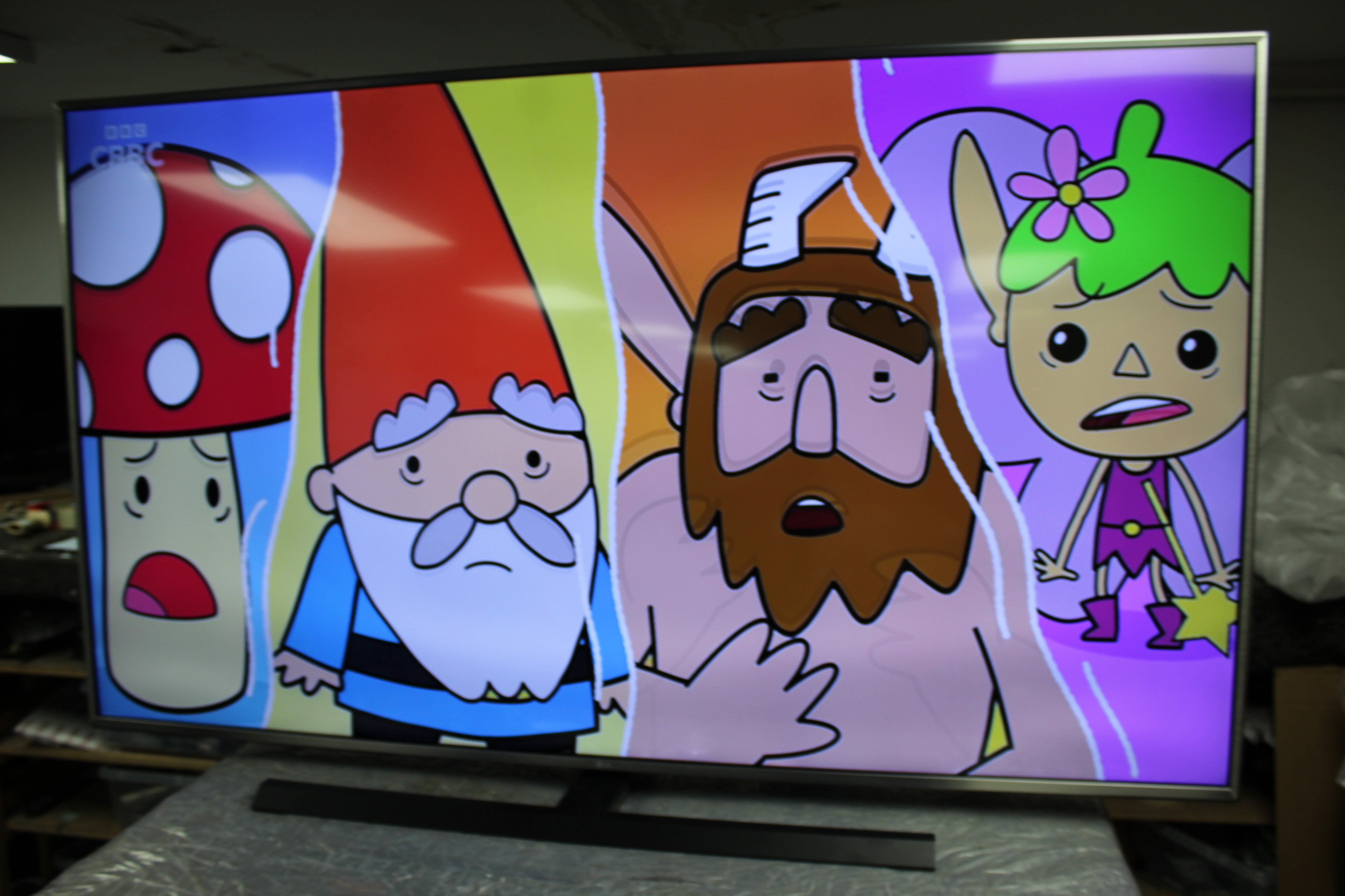 70" LG 70UJ675V 4K Ultra HD HDR Smart LED TV