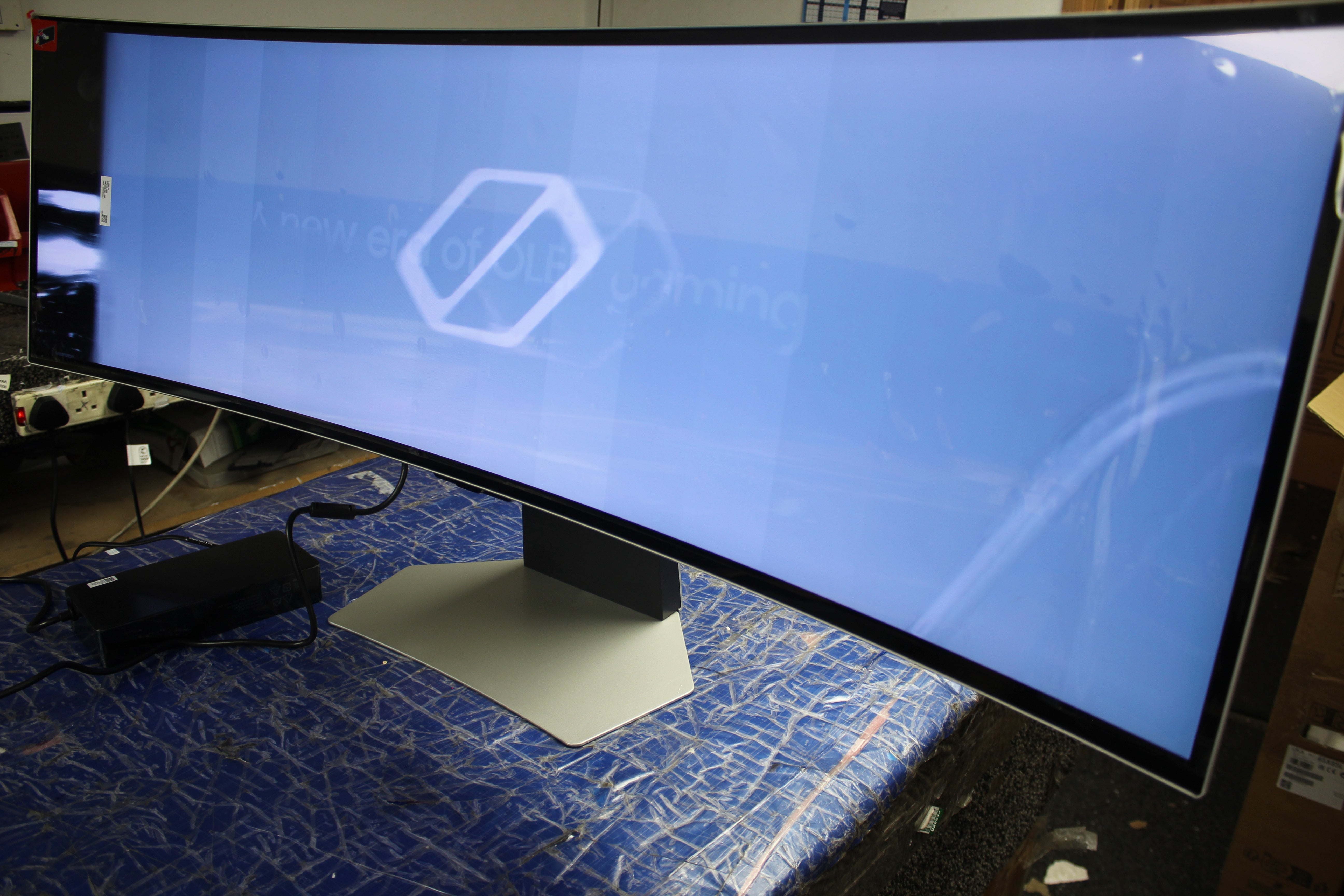 49" Samsung Odyssey LS49DG954SUXXU Curved 4K OLED Gaming Monitor TV - Electronic World TV