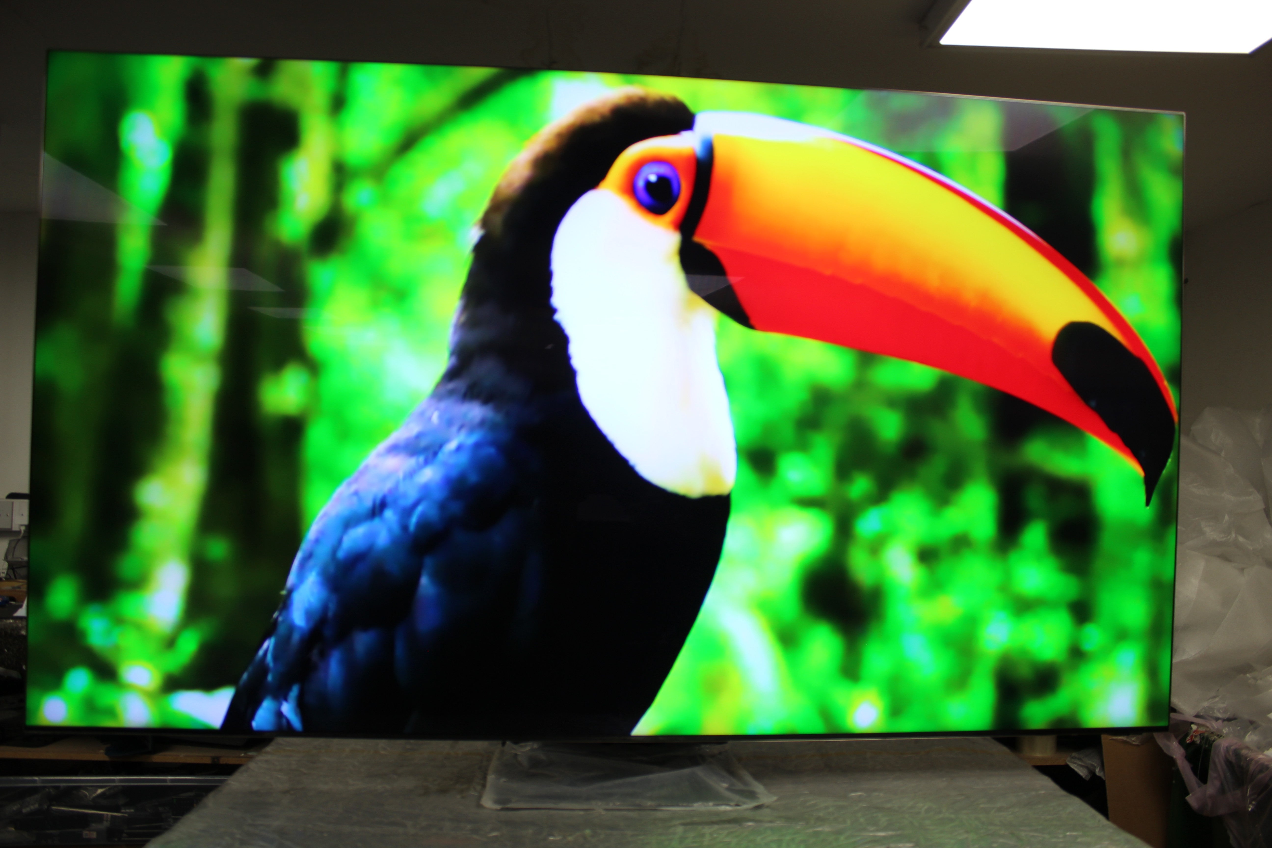 75" Samsung QE75QN900ATXXU Flagship 8K HDR Neo QLED TV