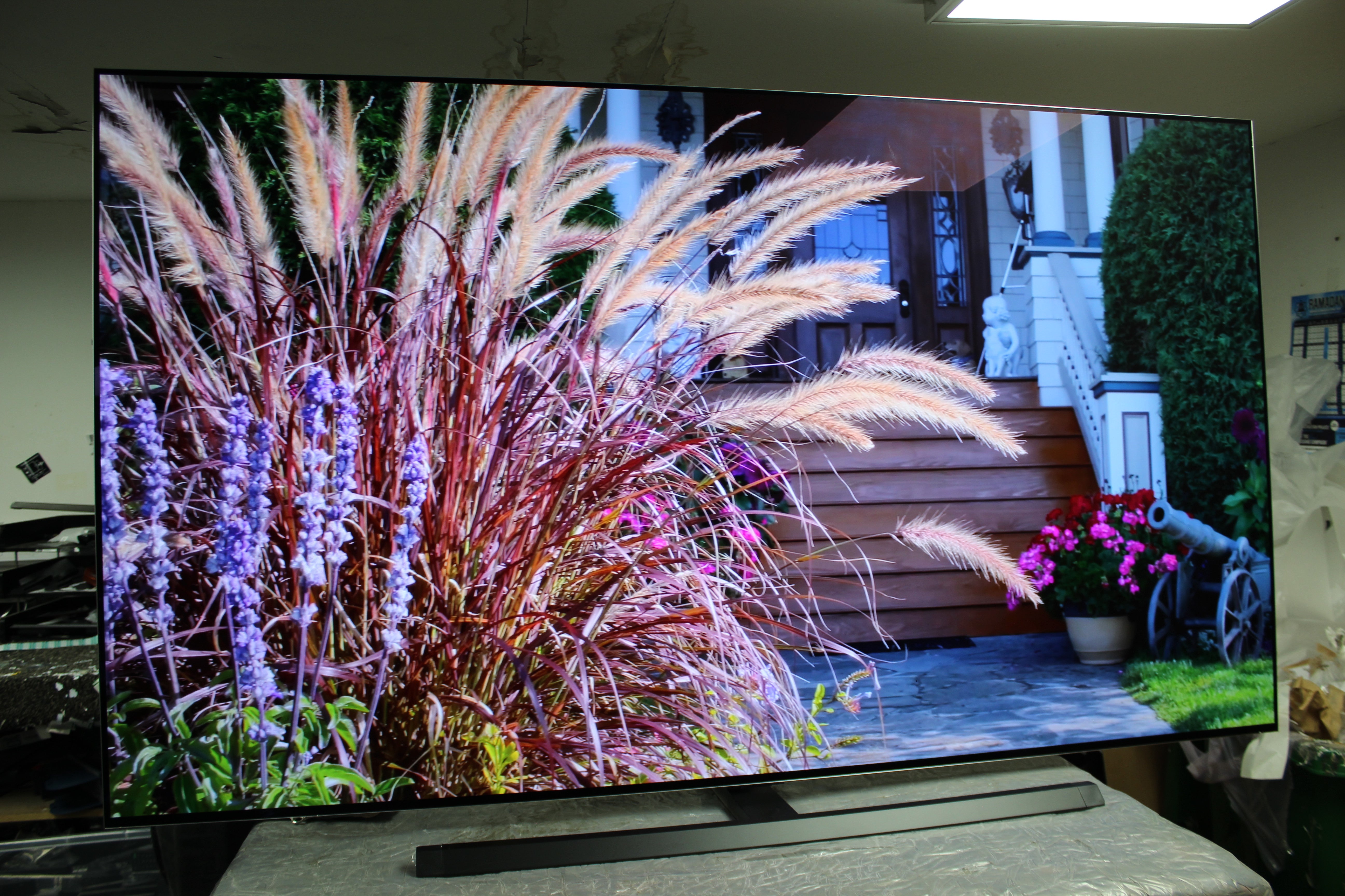 77" LG Evo OLED77G36LA 4K HDR Smart Gallery Edition OLED TV