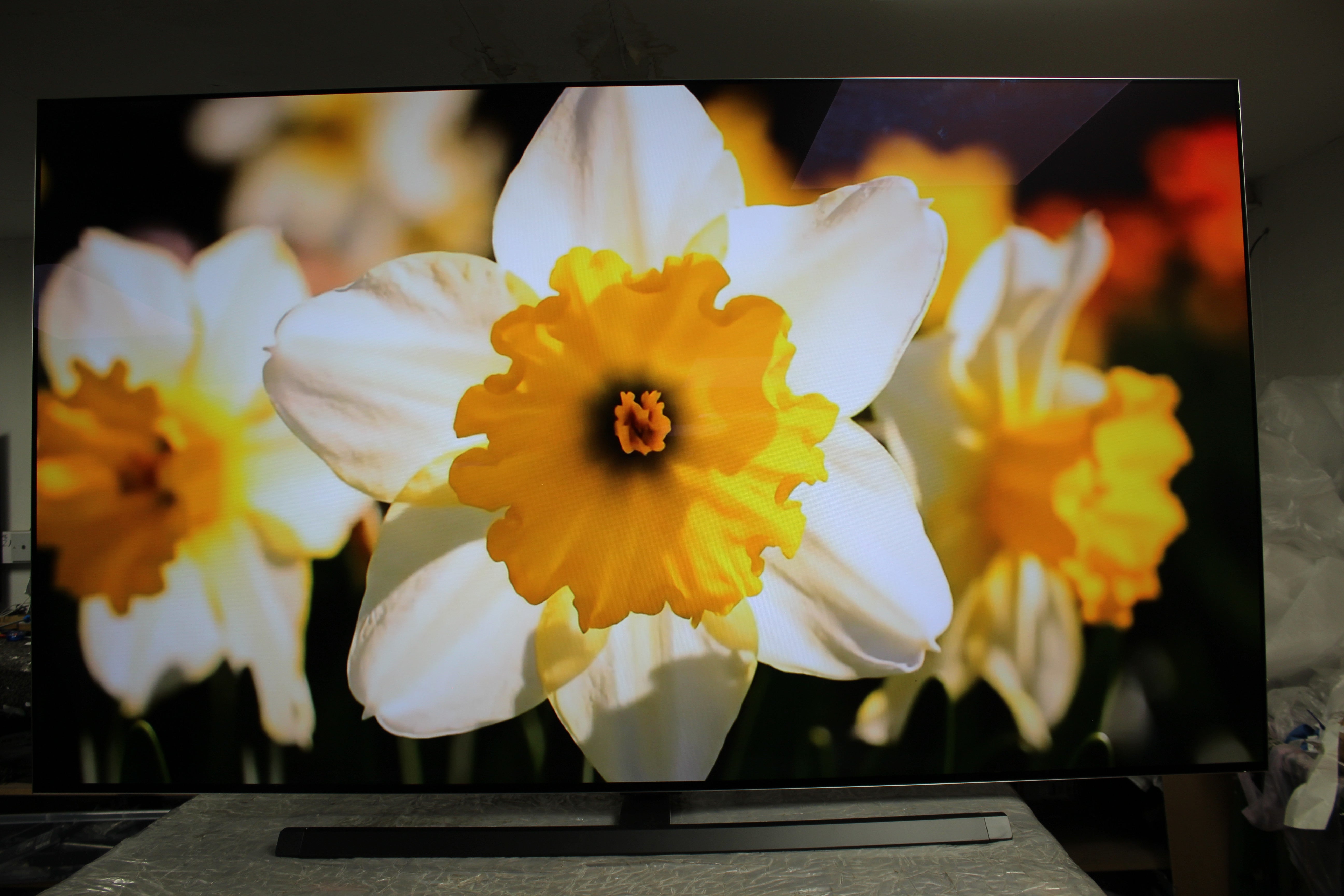 77" LG Evo OLED77G36LA 4K HDR Smart Gallery Edition OLED TV
