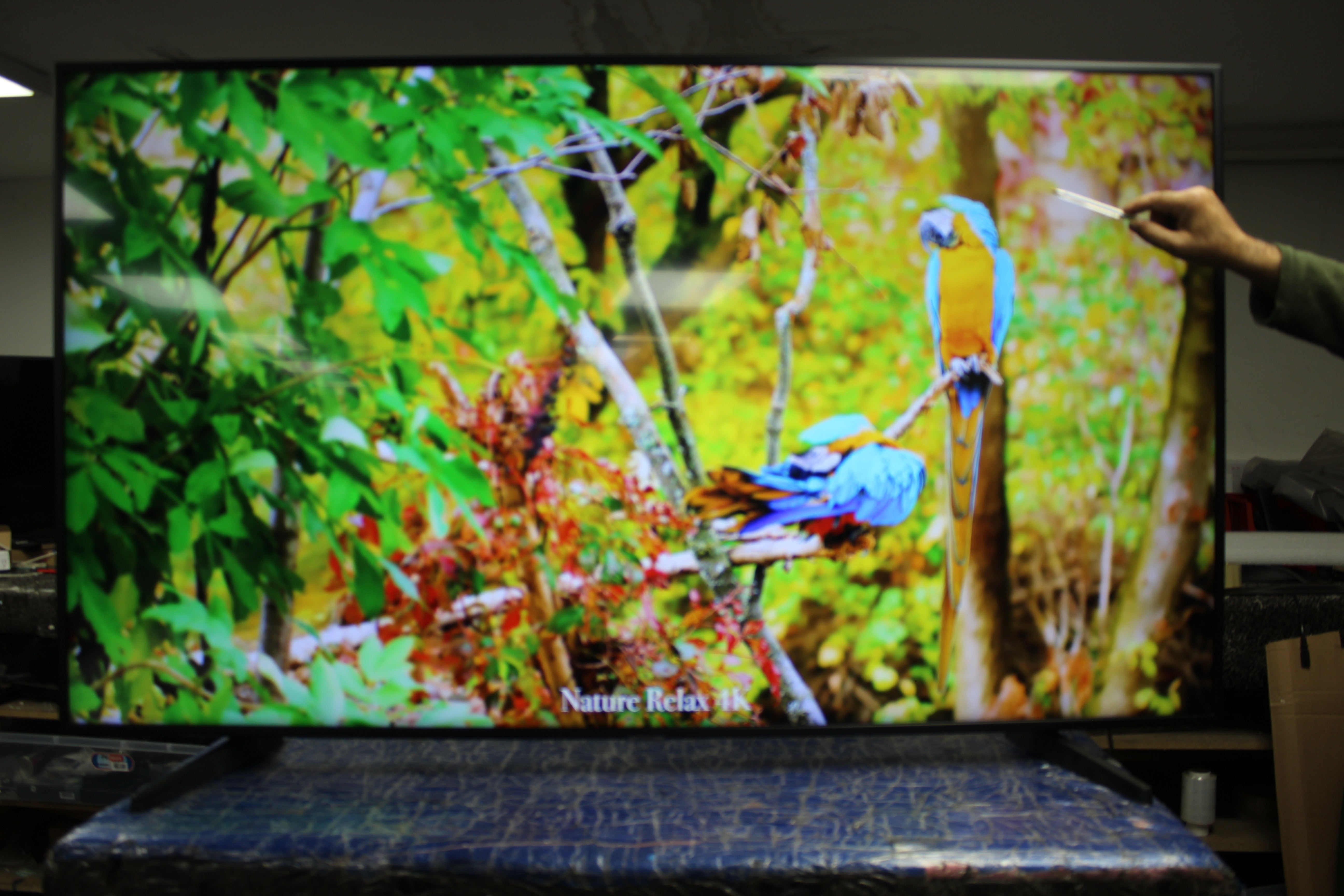 65" Samsung UE65RU7020 4K HDR Smart LED TV - Electronic World TV