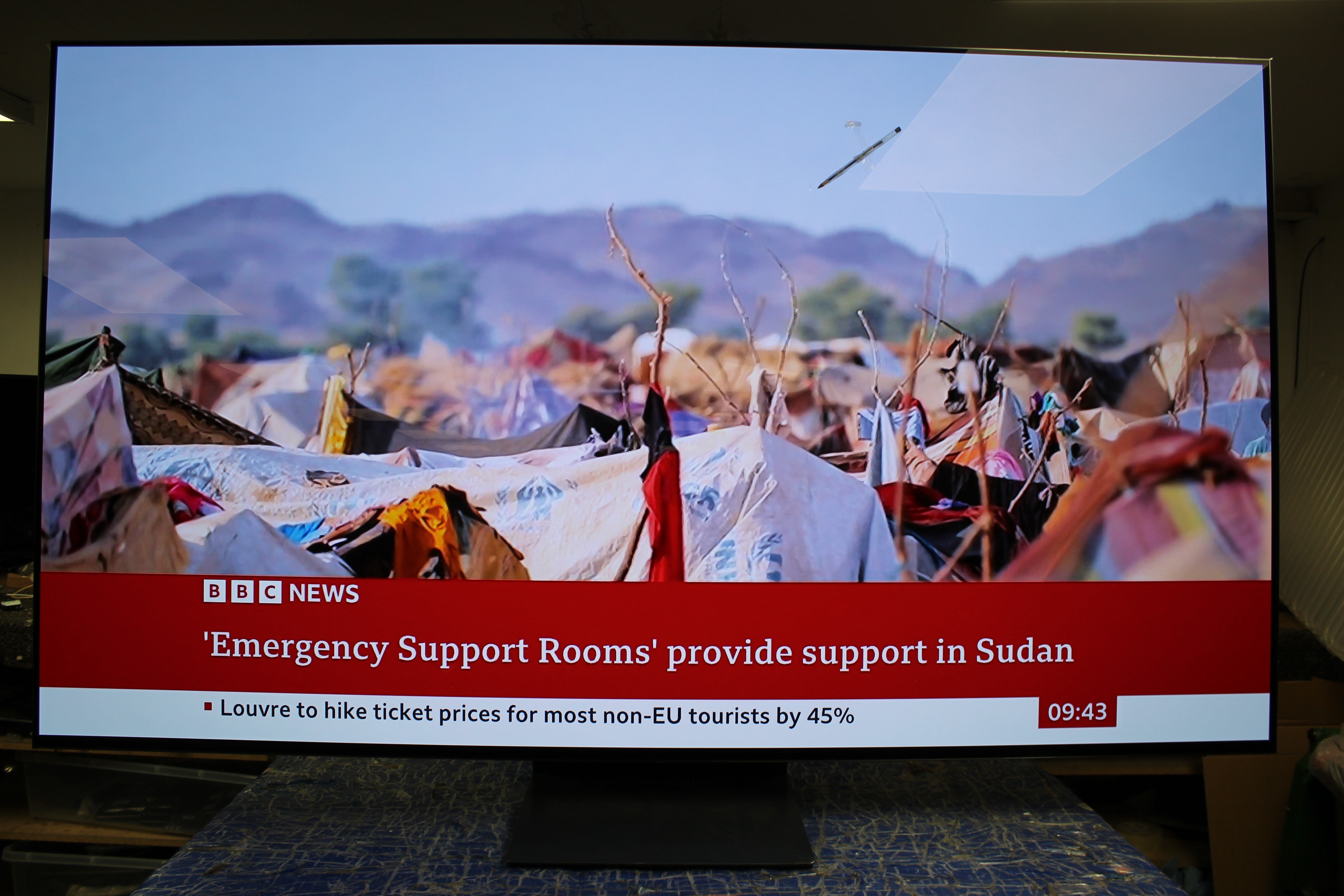 77" Samsung QE77S90DAEXXU Flagship 4K HDR OLED TV