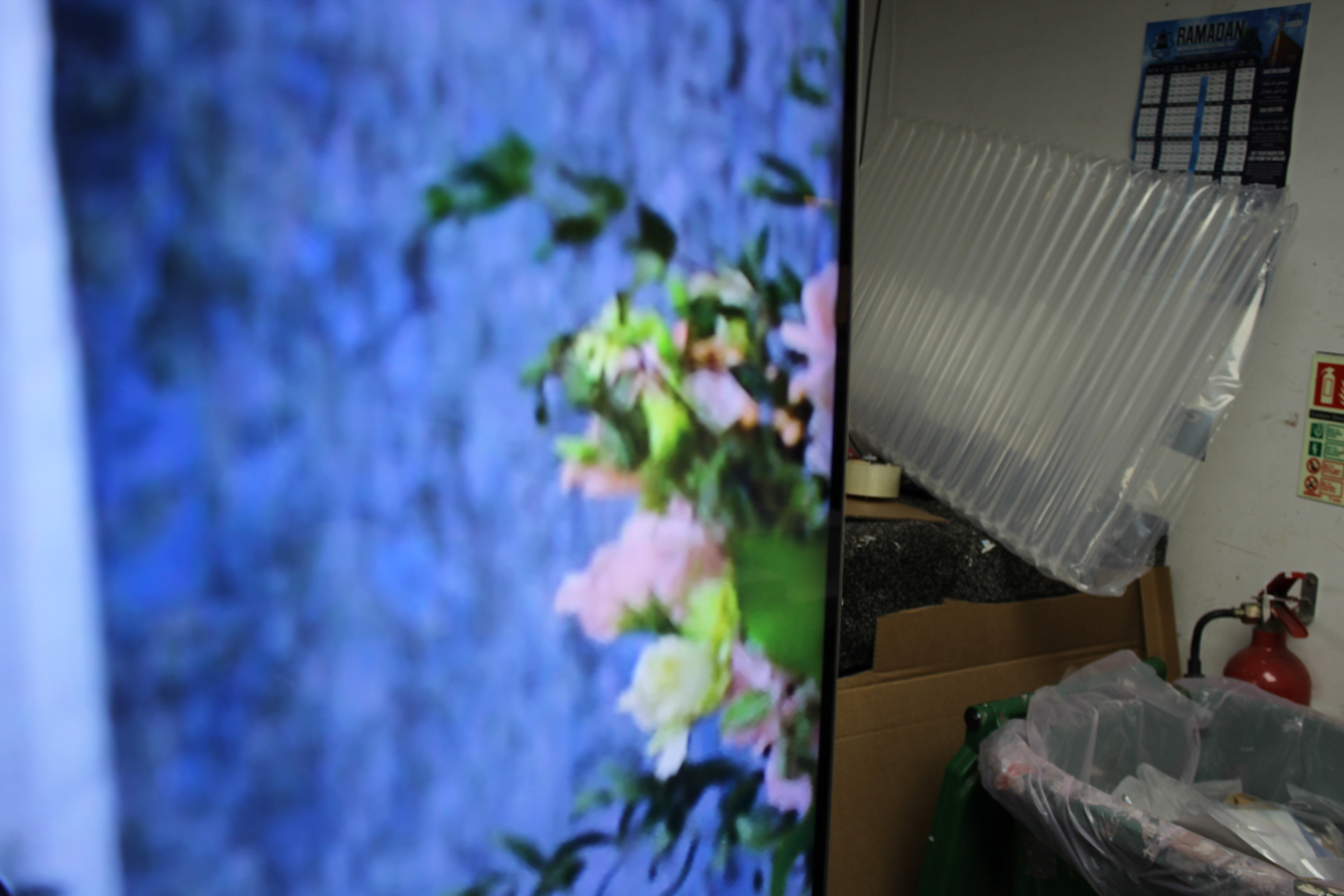 65" Samsung QE65QN700CTXXU Flagship 8K HDR Neo QLED TV