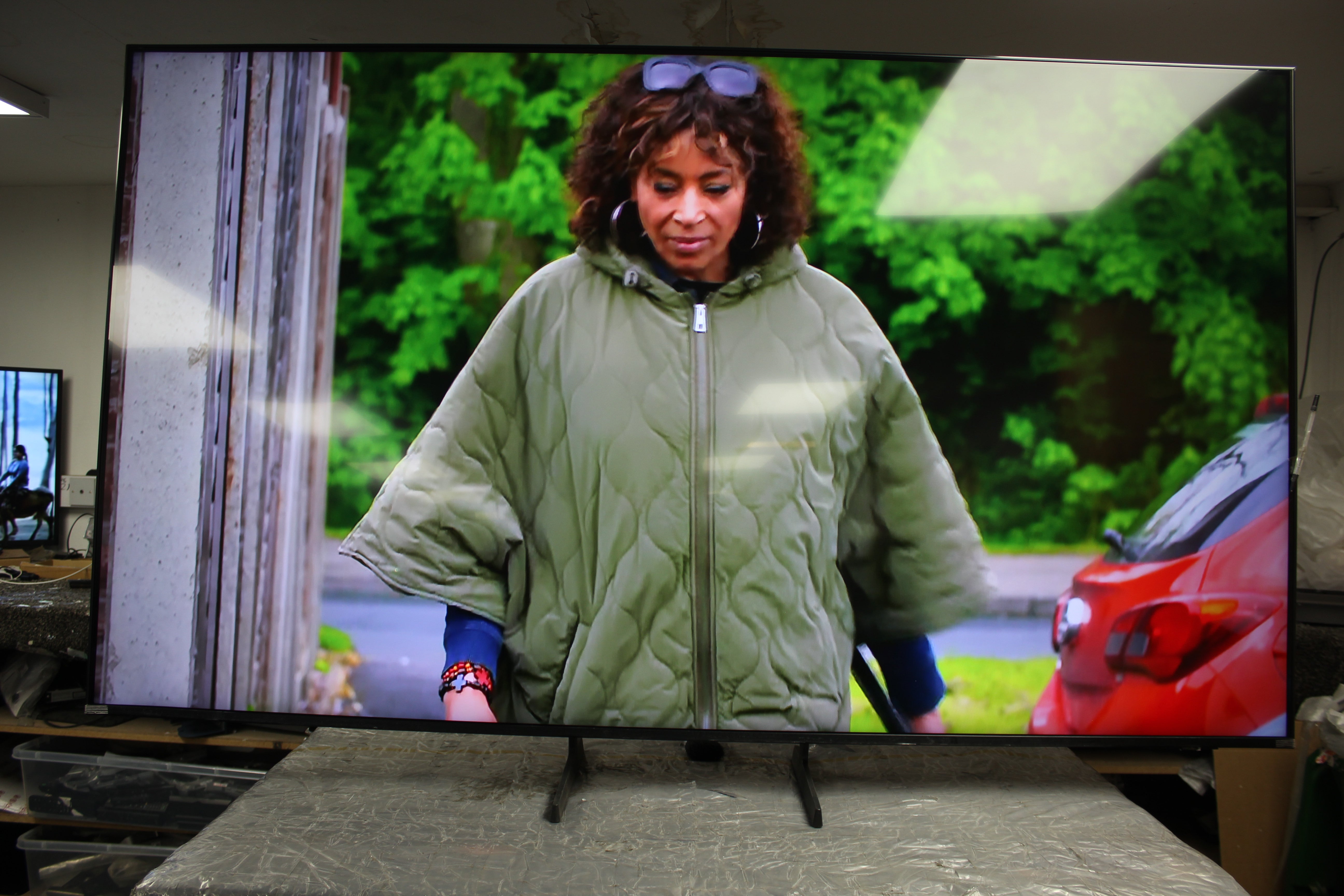 75" Samsung UE75DU7100KXXU 4K HDR Crystal Smart LED TV