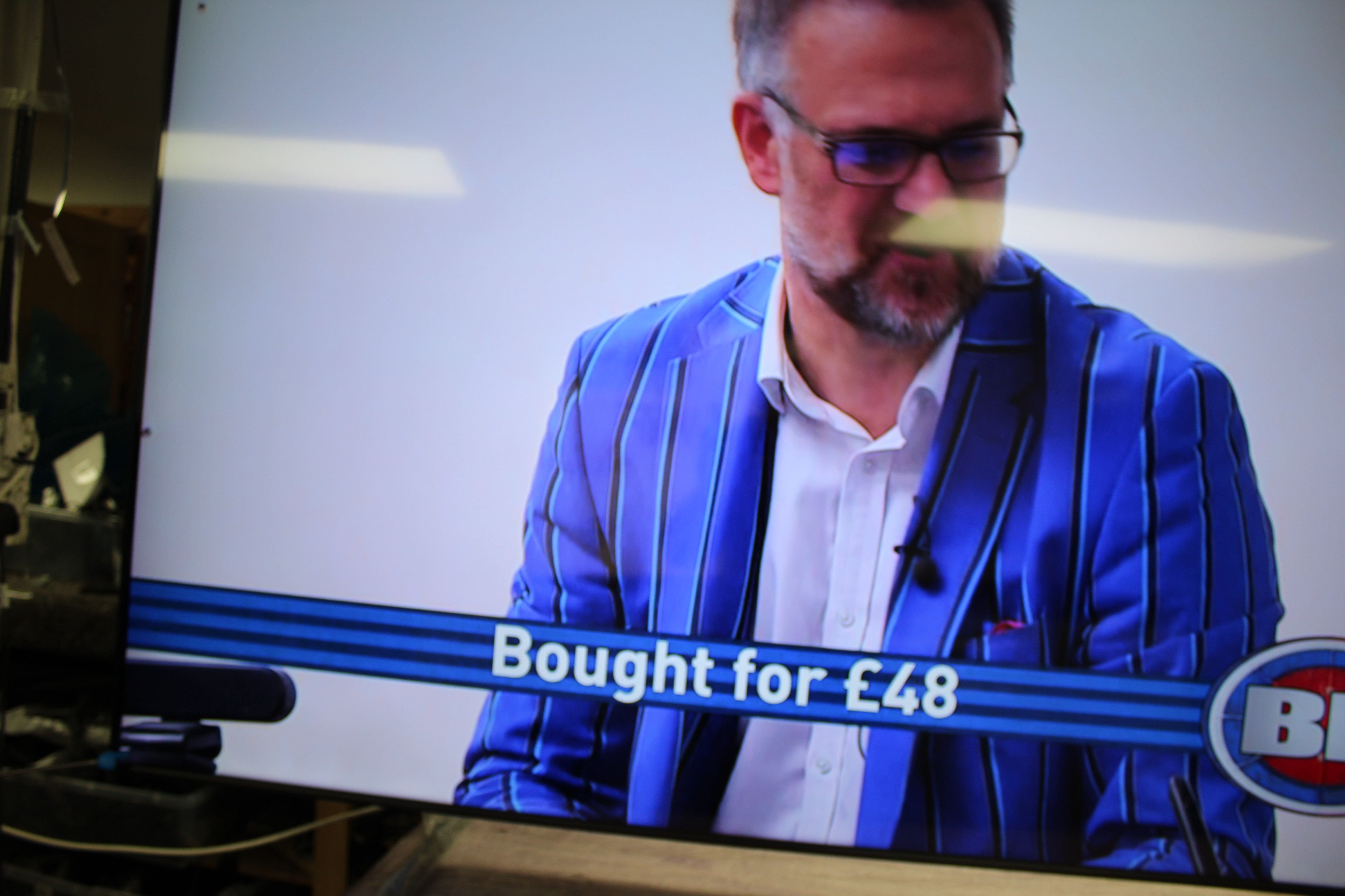 85" Samsung UE85DU8000KXXU 4K HDR Crystal Smart LED TV