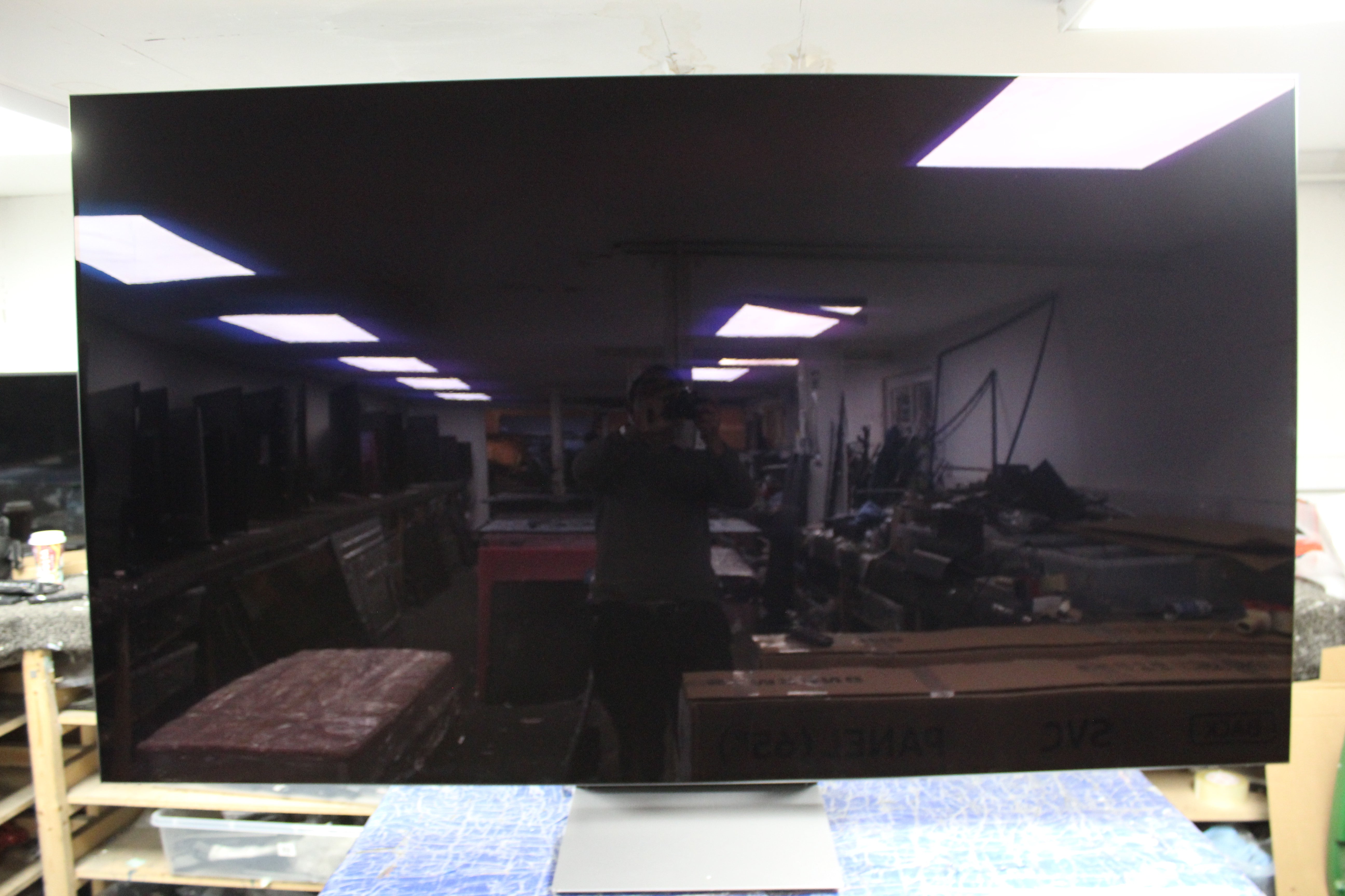 77" Samsung QE77S90DAEXXU Flagship 4K HDR OLED TV