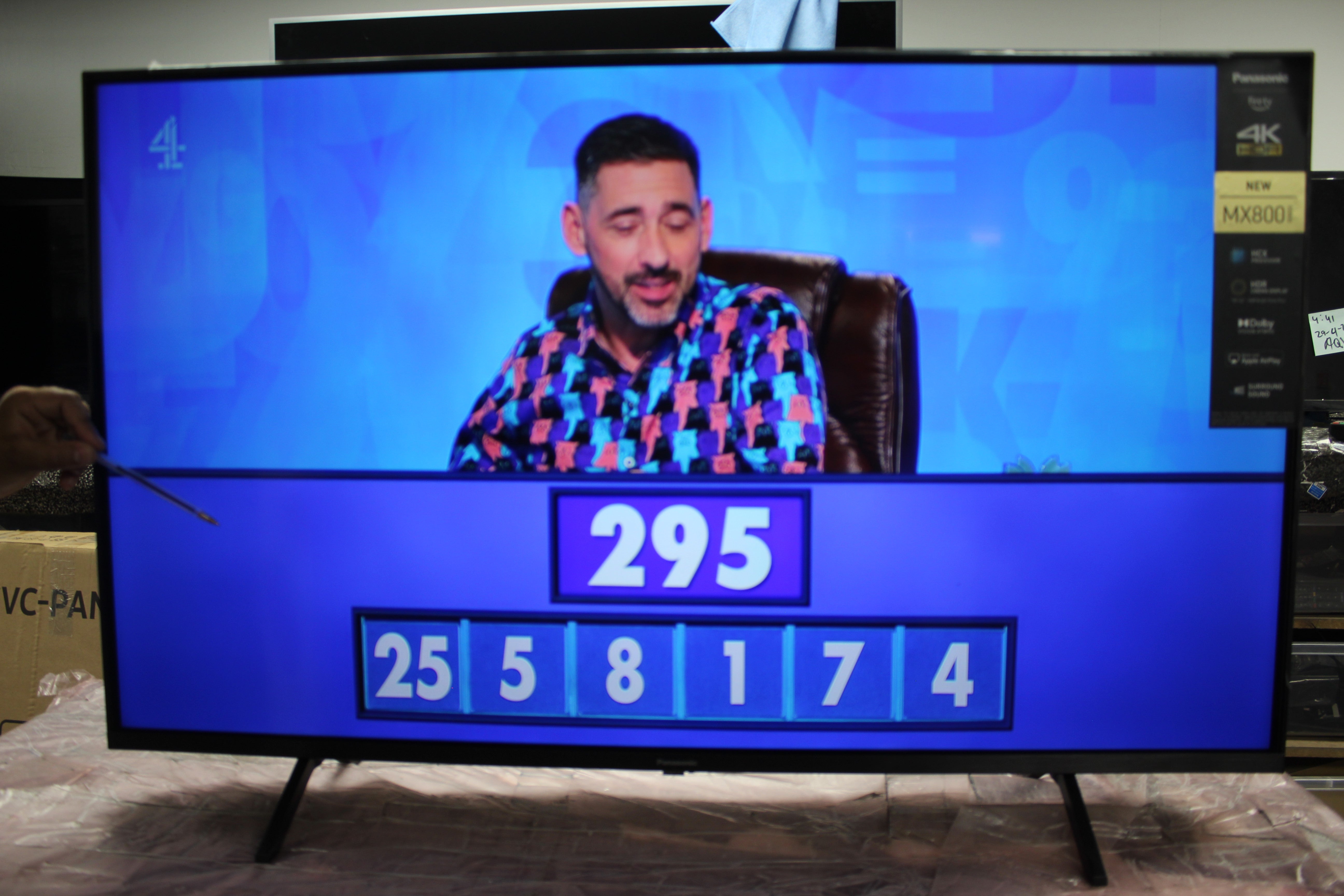 43" Panasonic TX-43MX600B 4K HDR Smart LED TV - Electronic World TV