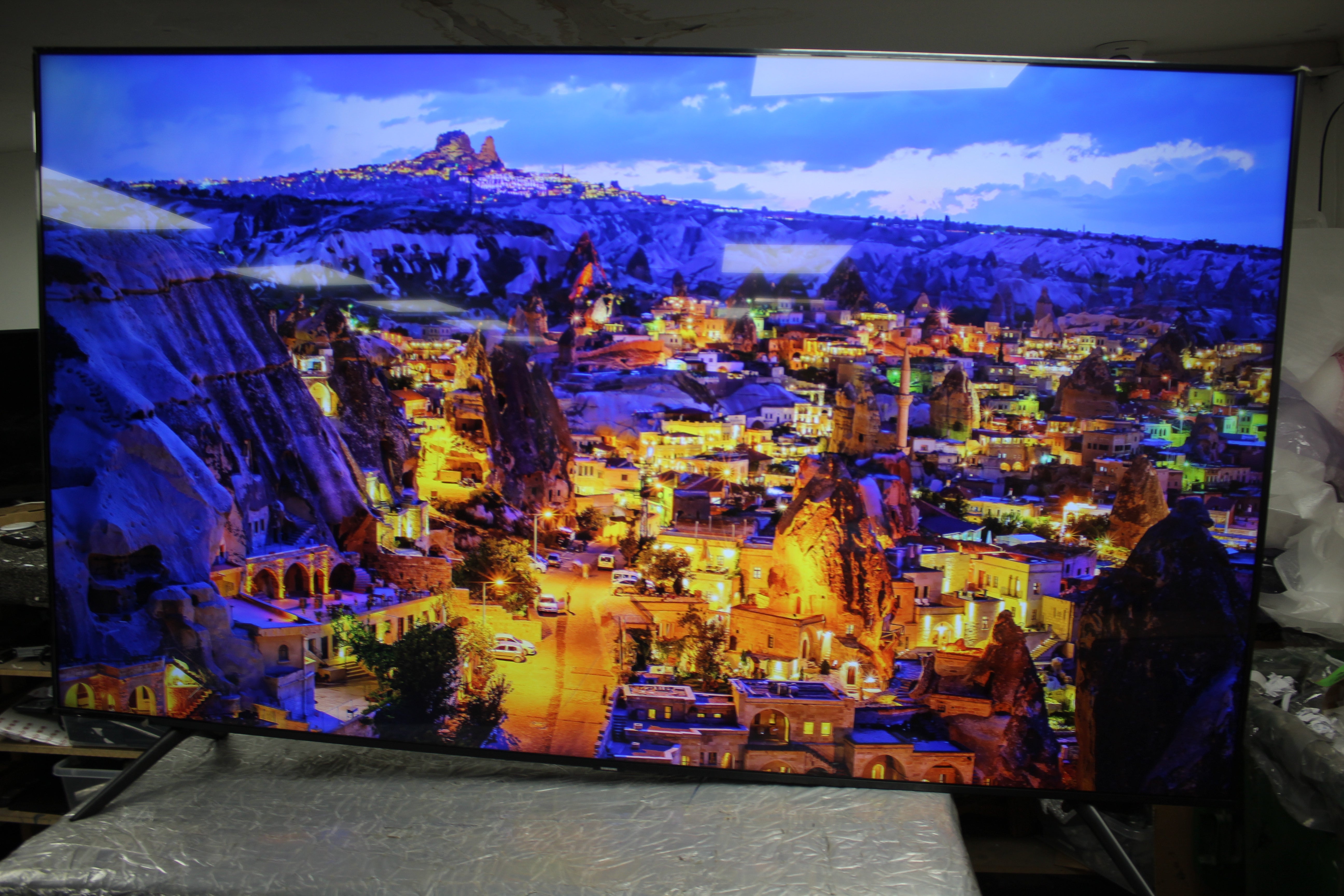 75" Samsung UE75TU7020KXXU 4K HDR Crystal Smart LED TV