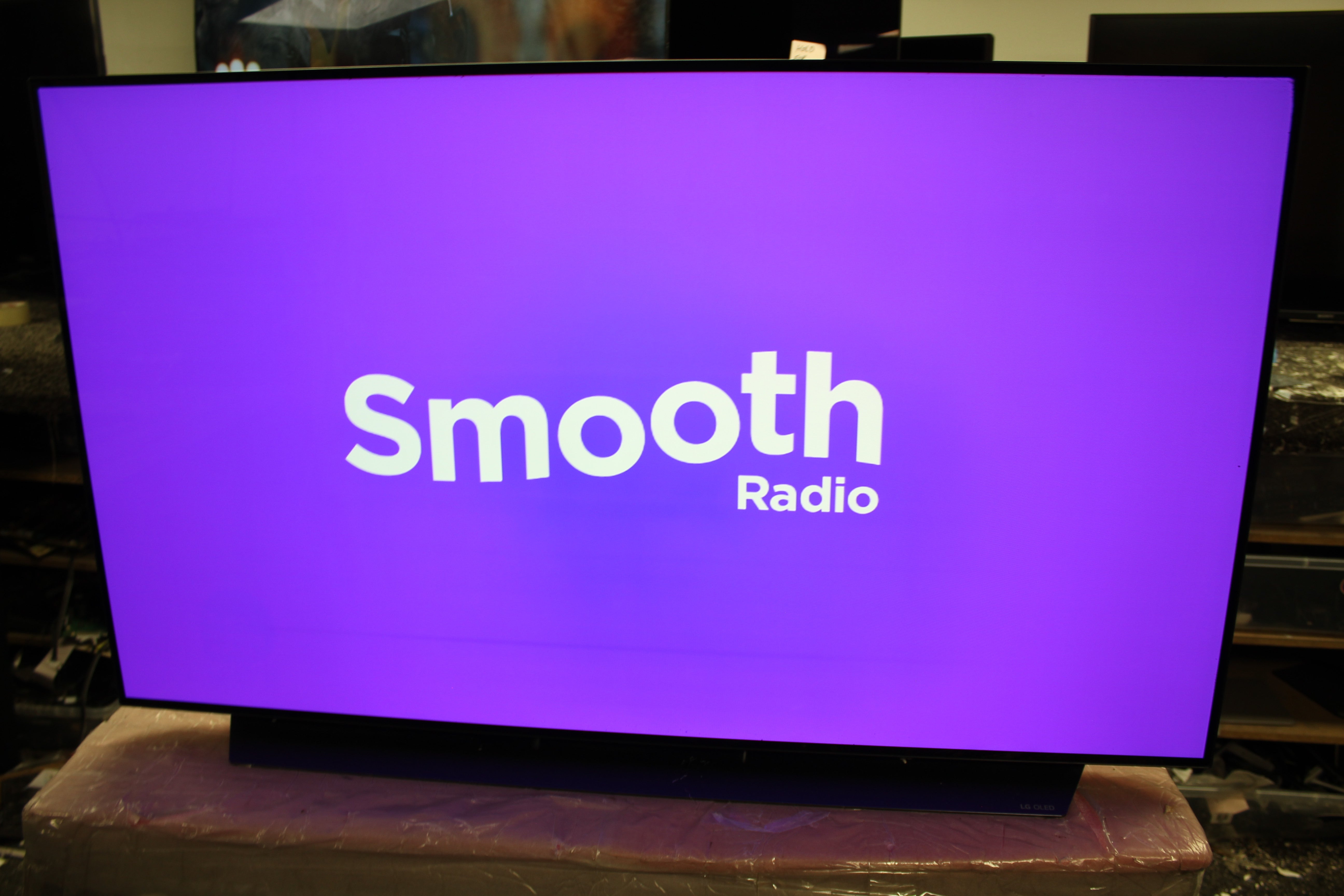 55" LG OLED55C8PLA 4K HDR Smart OLED TV