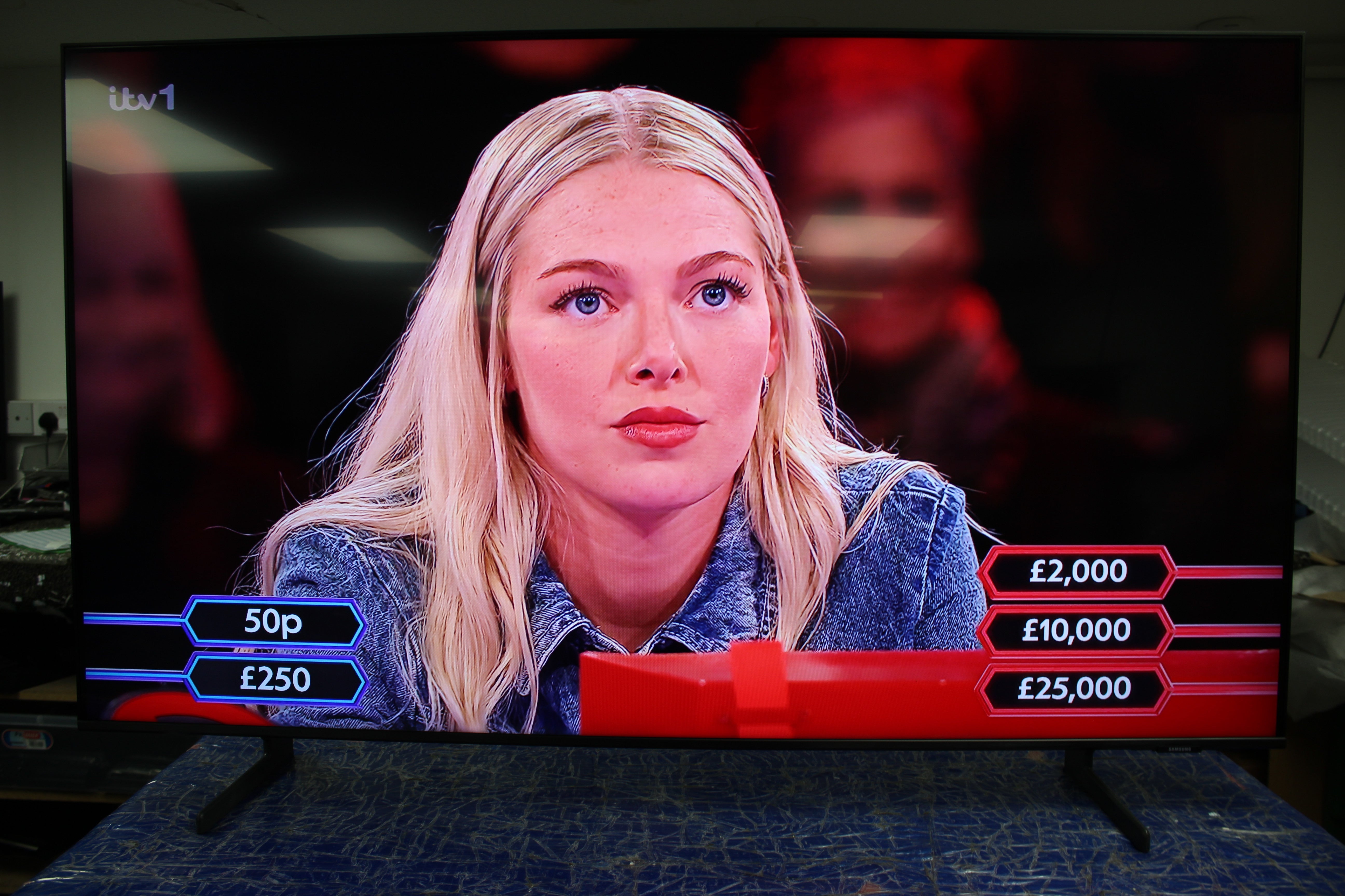 55" Samsung UE55AU8000KXXU Crystal 4K HDR Smart LED TV - Electronic World TV