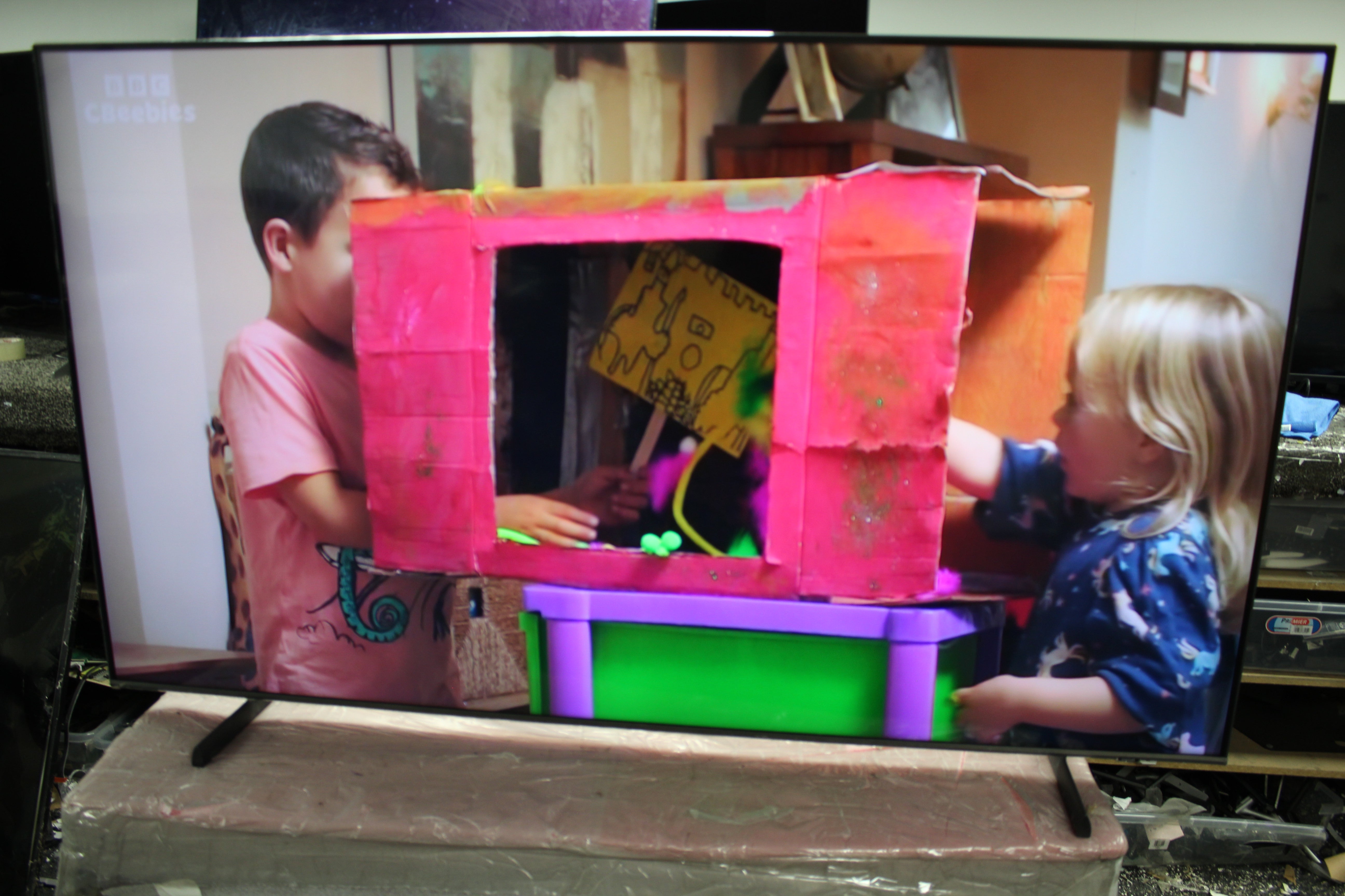 65" Samsung QE65Q60CAUXXU 4K HDR Smart QLED TV