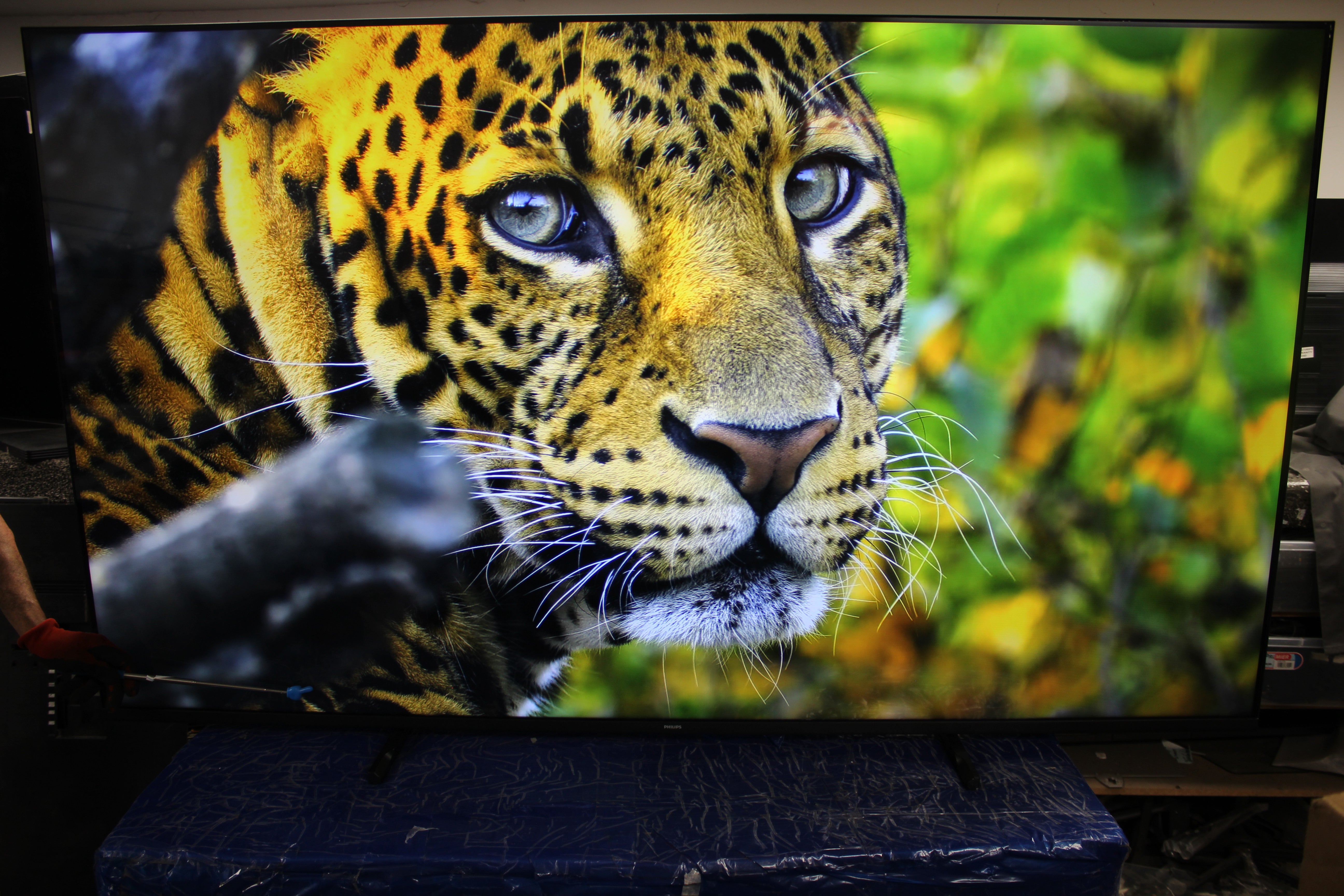 75" Philips 75PUS8500/12 Ambilight 4K HDR Smart LED TV