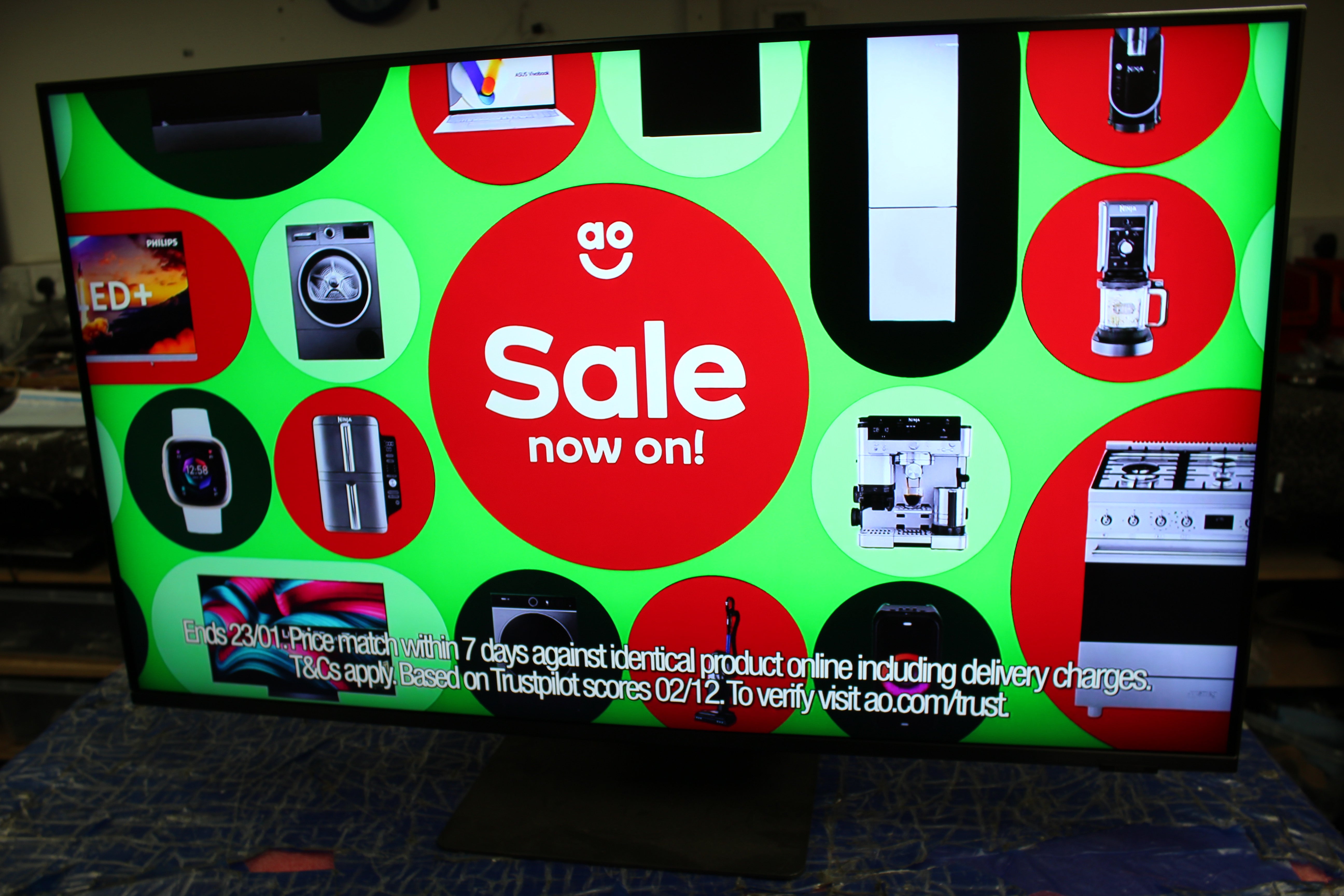 43" Samsung QE43QN90AATXXU 4K HDR Neo QLED TV