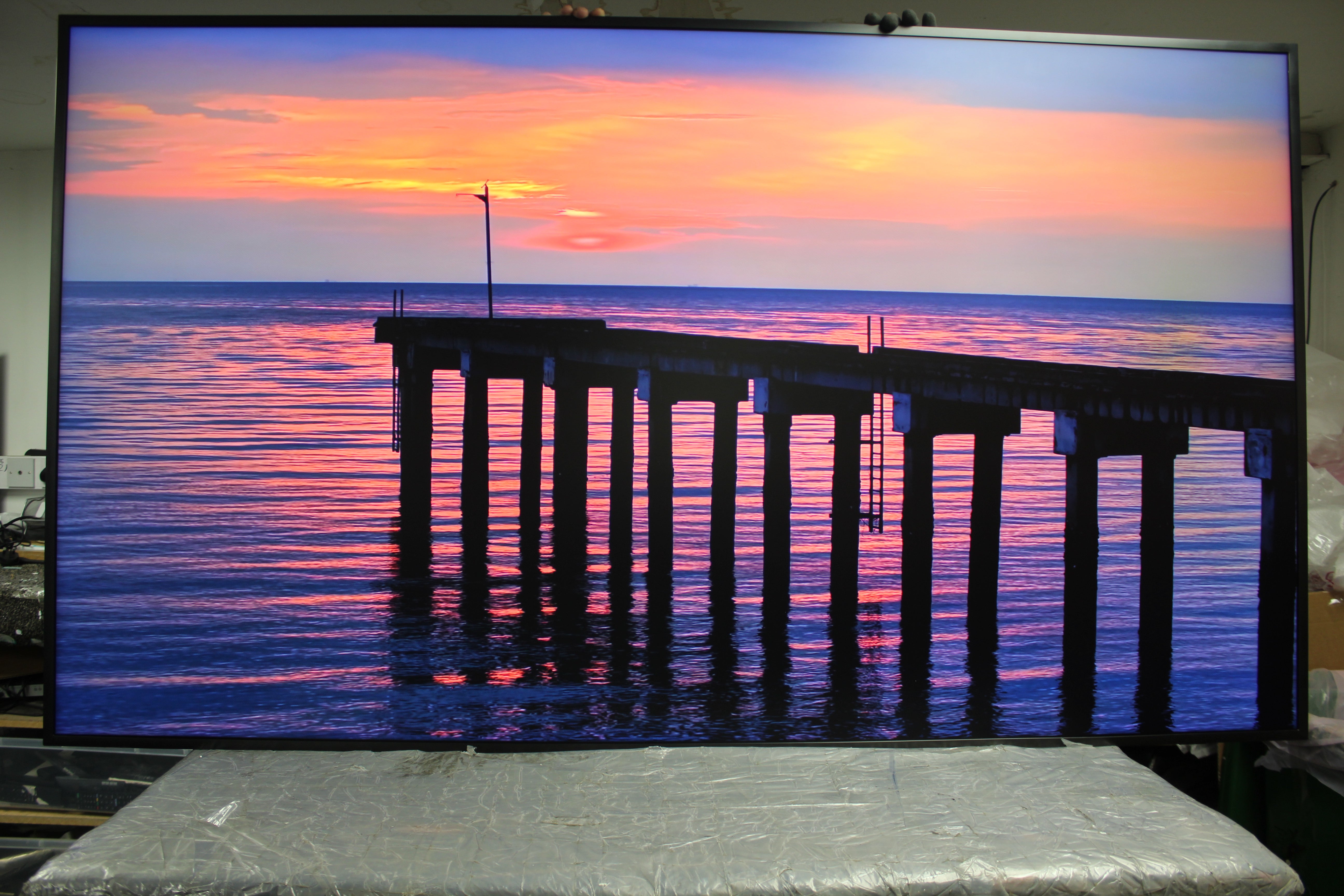 75" Samsung "The Frame" QE75LS03BGUXXU 4K HDR Smart QLED TV