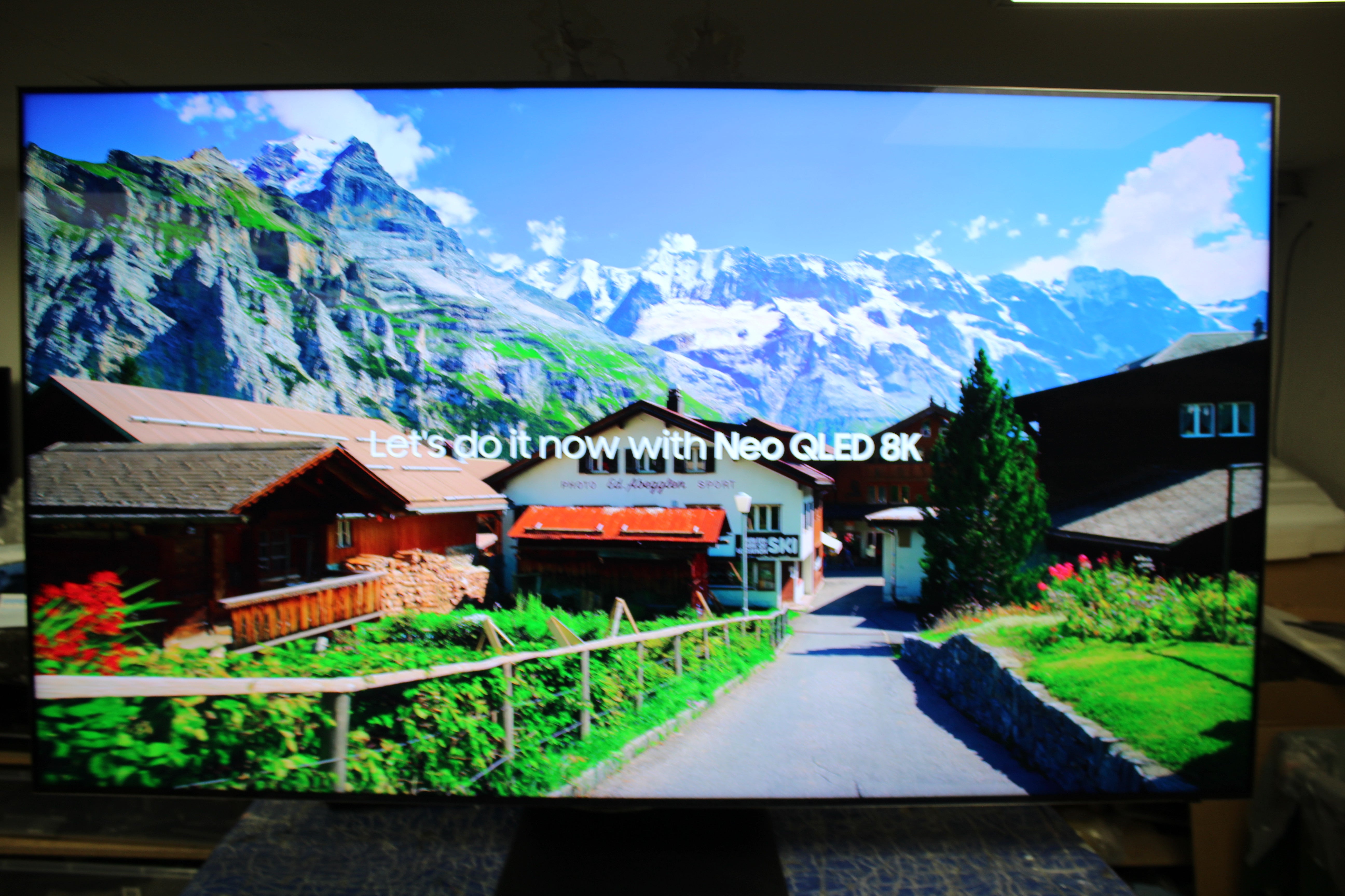 75" Samsung QE75QN800D Flagship 8K HDR Neo QLED TV