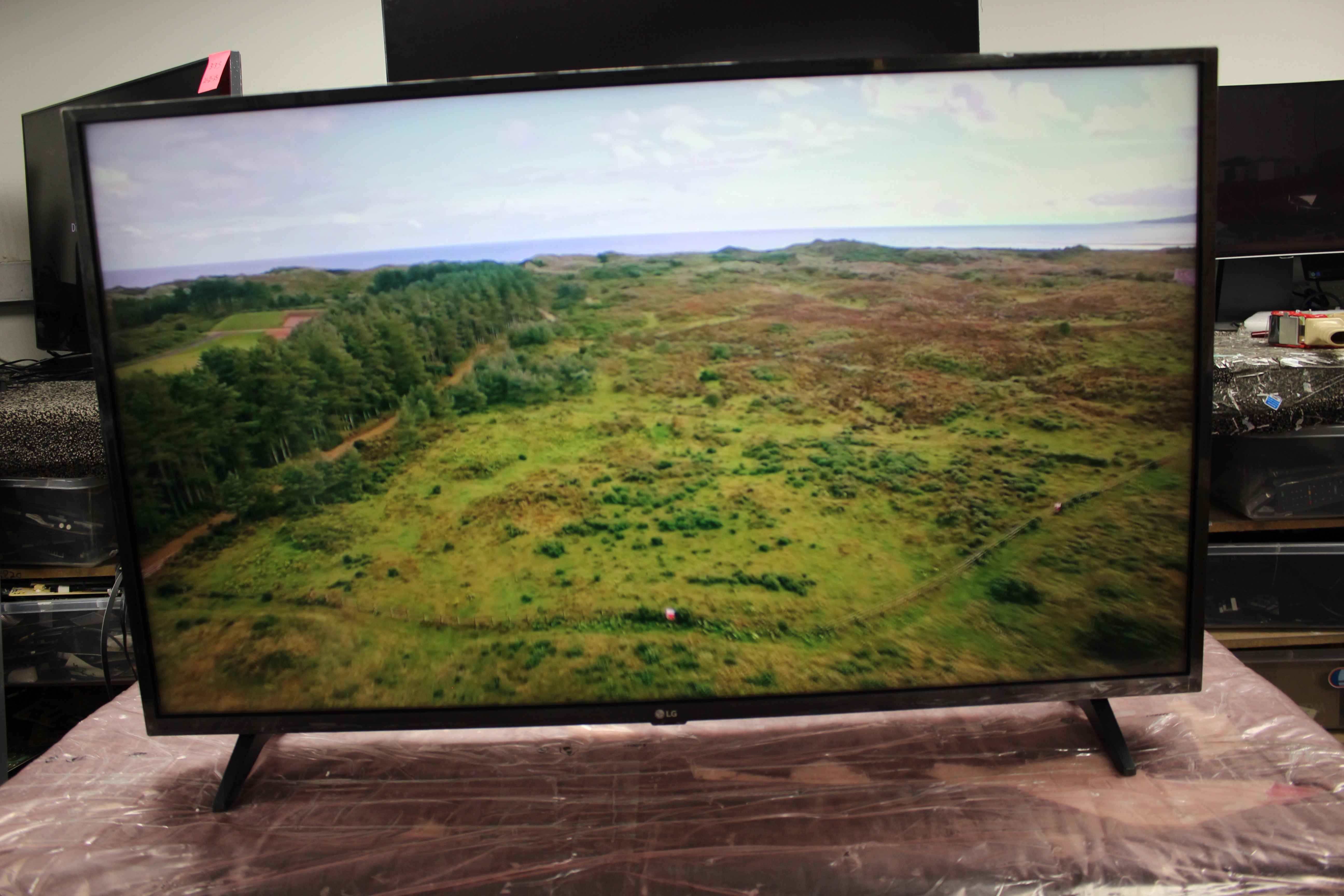 43" LG 43UP75006LF 4K Ultra HD HDR Smart LED TV - Electronic World TV