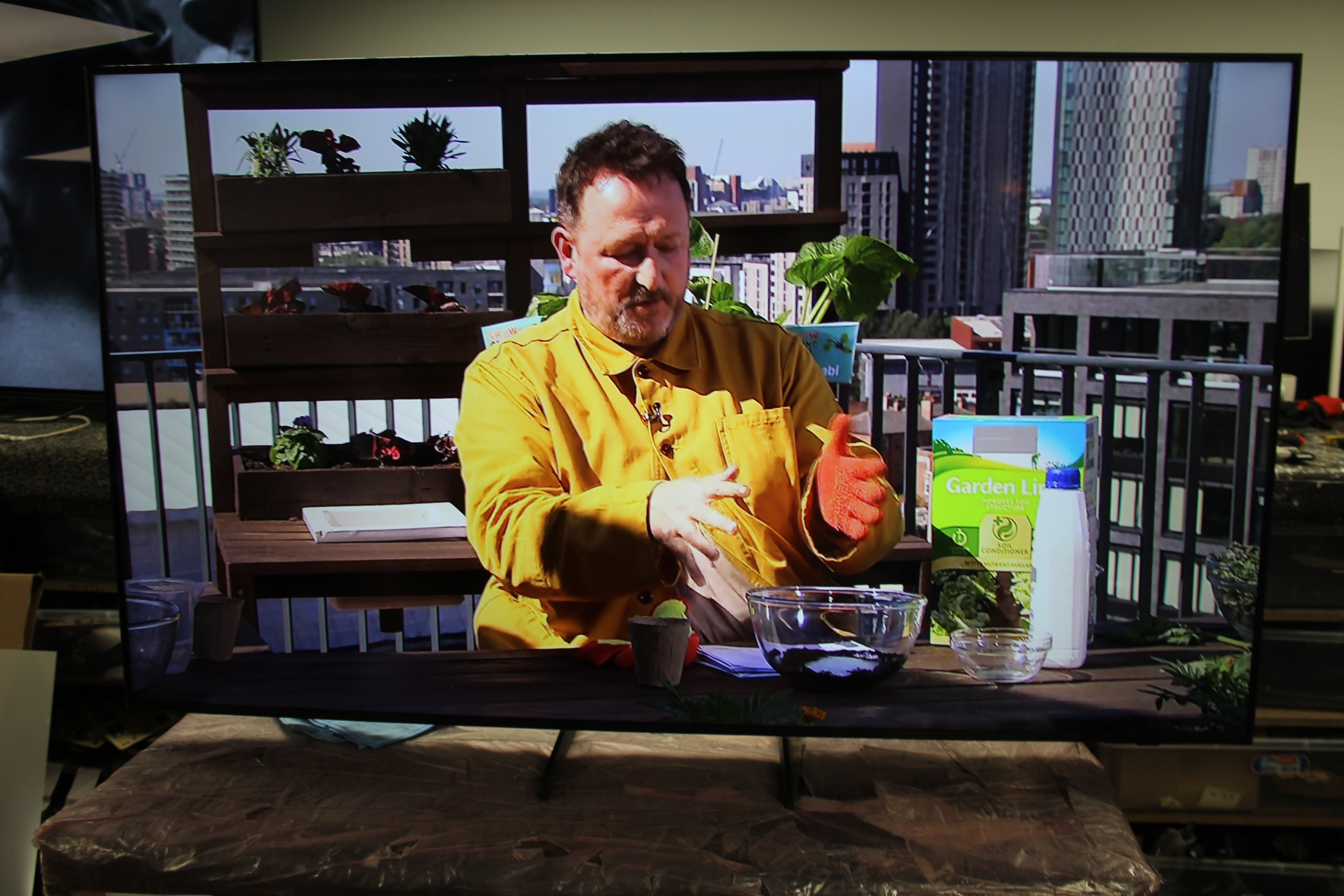 65" Samsung UE65DU7100KXXU 4K HDR Crystal Smart LED TV - Electronic World TV