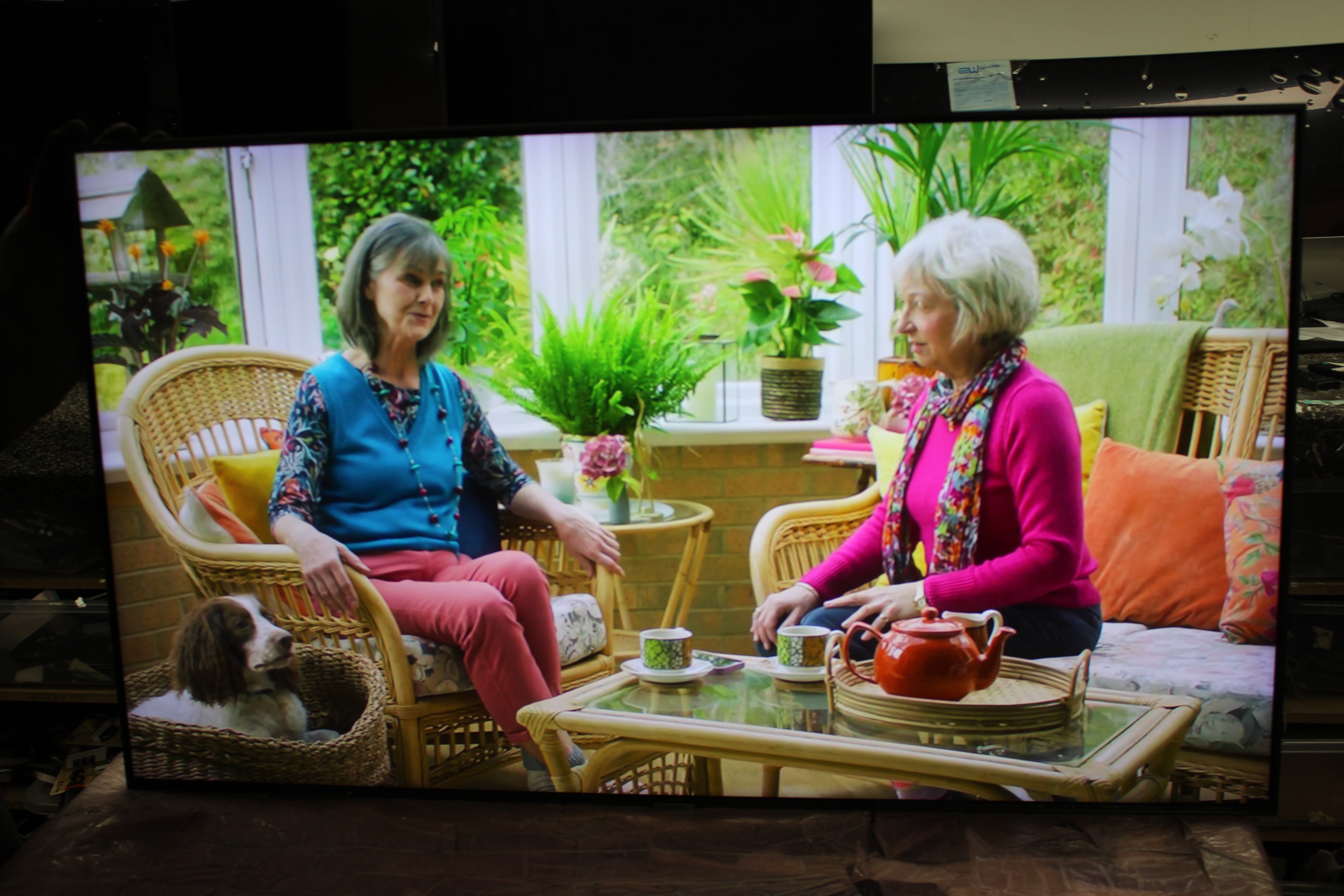 55" Samsung QE55Q80RAT Premium Certified 4K HDR QLED TV - Electronic World TV