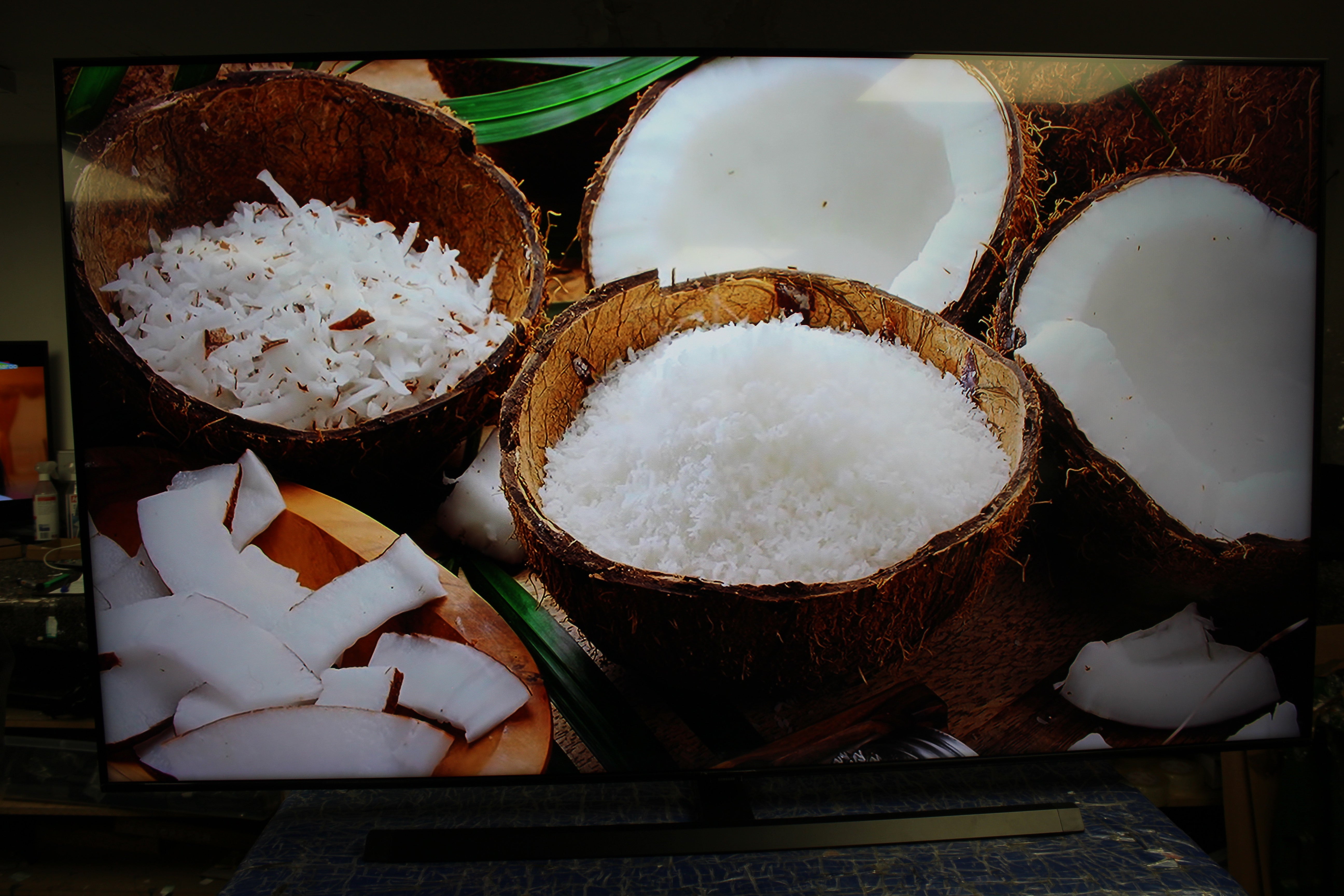 75" Samsung QE75Q60TAUXXU Crystal 4K Quantum HDR Smart QLED TV - Electronic World TV