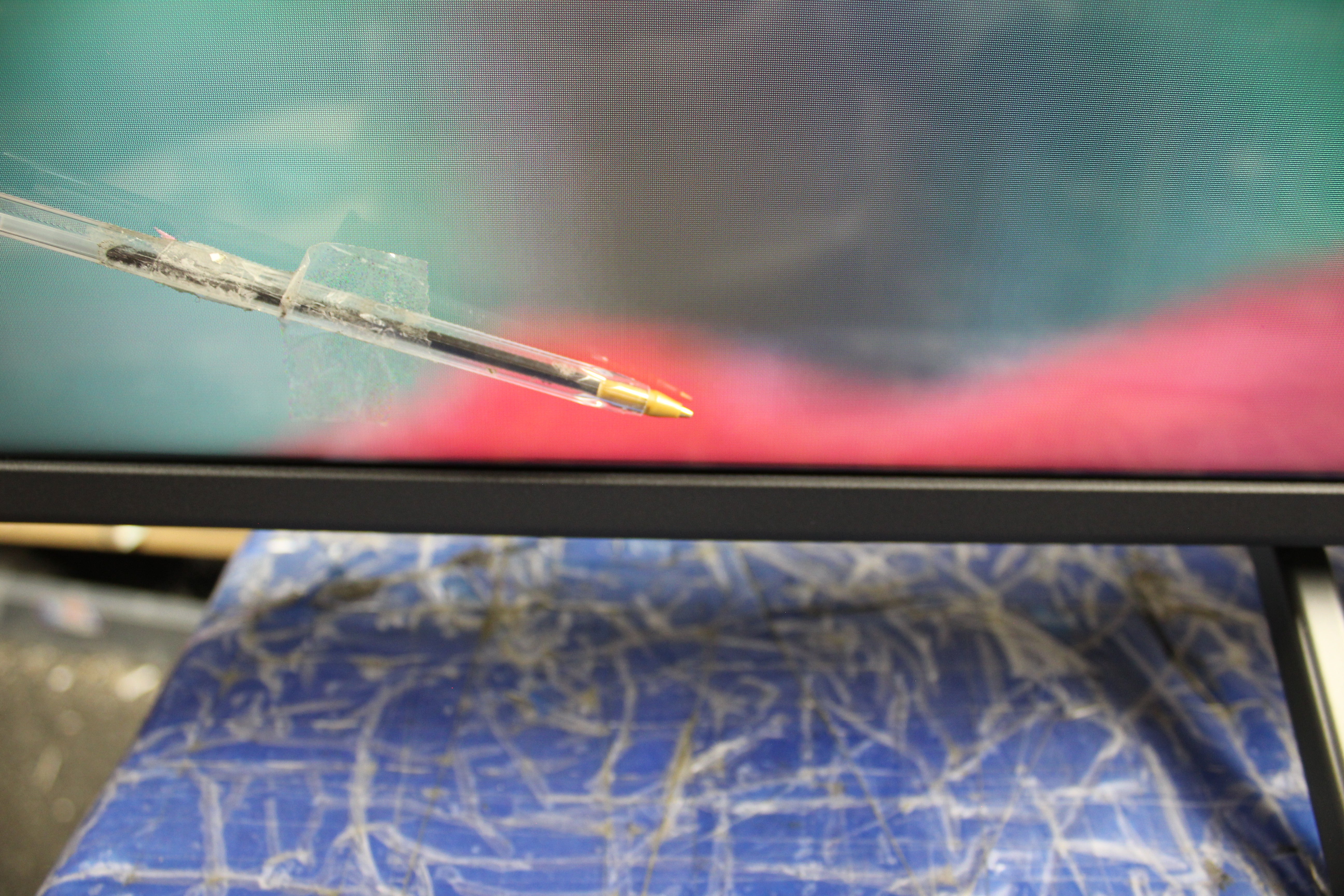 65" Philips 65PUS7800/12 4K HDR Android Smart QLED TV.