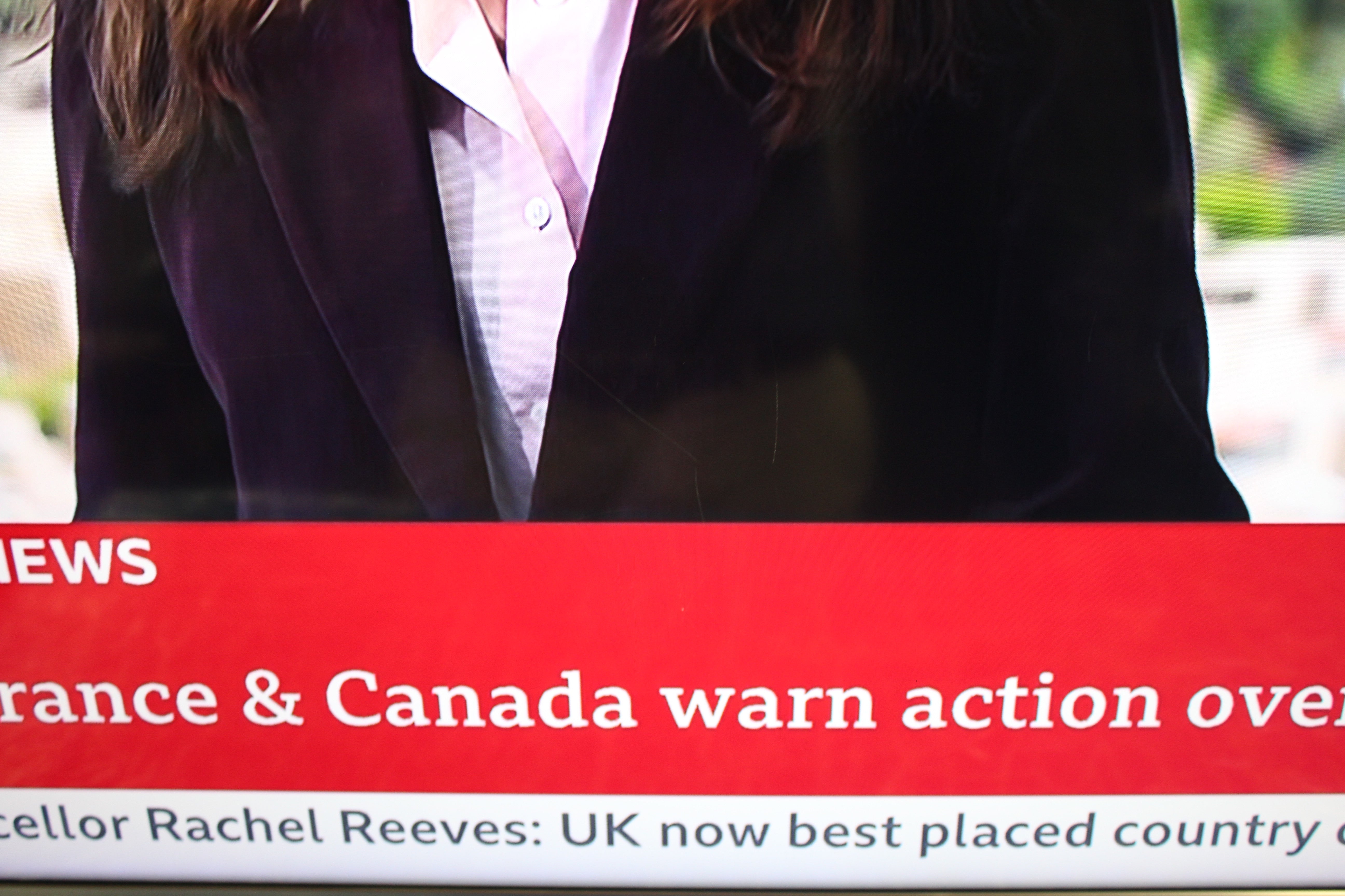 55" Samsung QE55Q6FNA Smart 4K HDR QLED TV - Electronic World TV