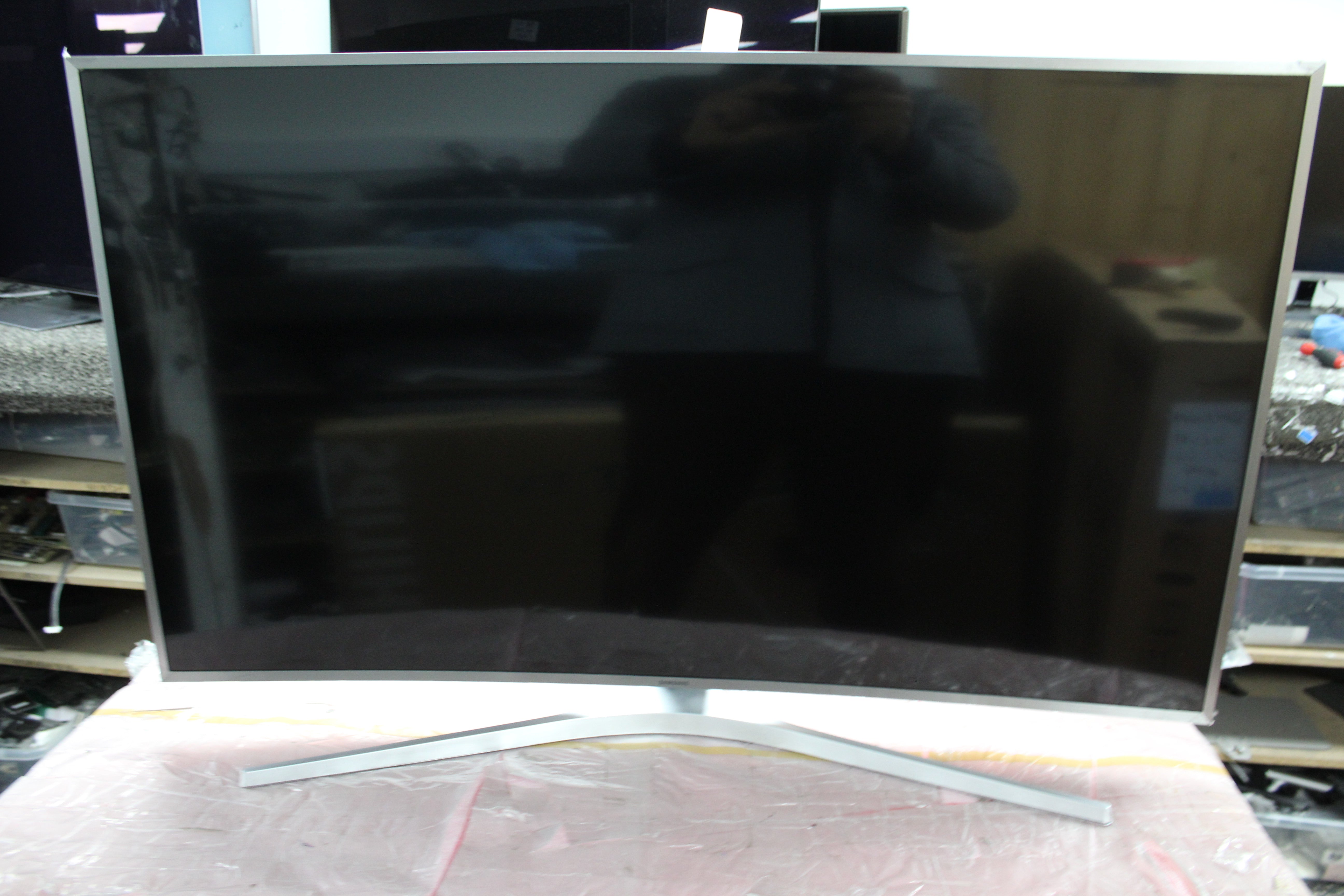 49" Samsung UE49MU6670 Curved 4K Ultra HD HDR Smart LED TV