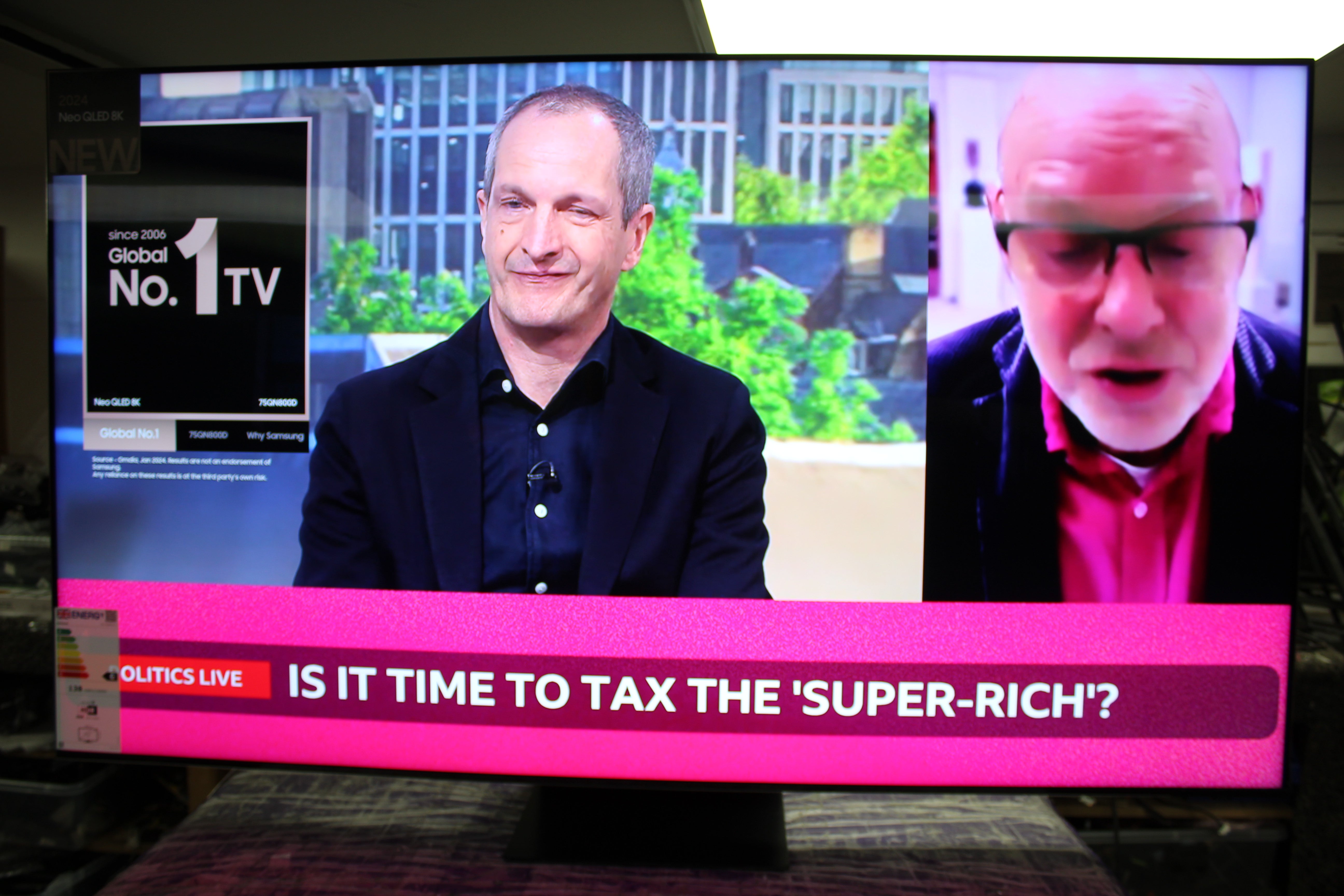 75" Samsung QE75QN800D Flagship 8K HDR Neo QLED TV